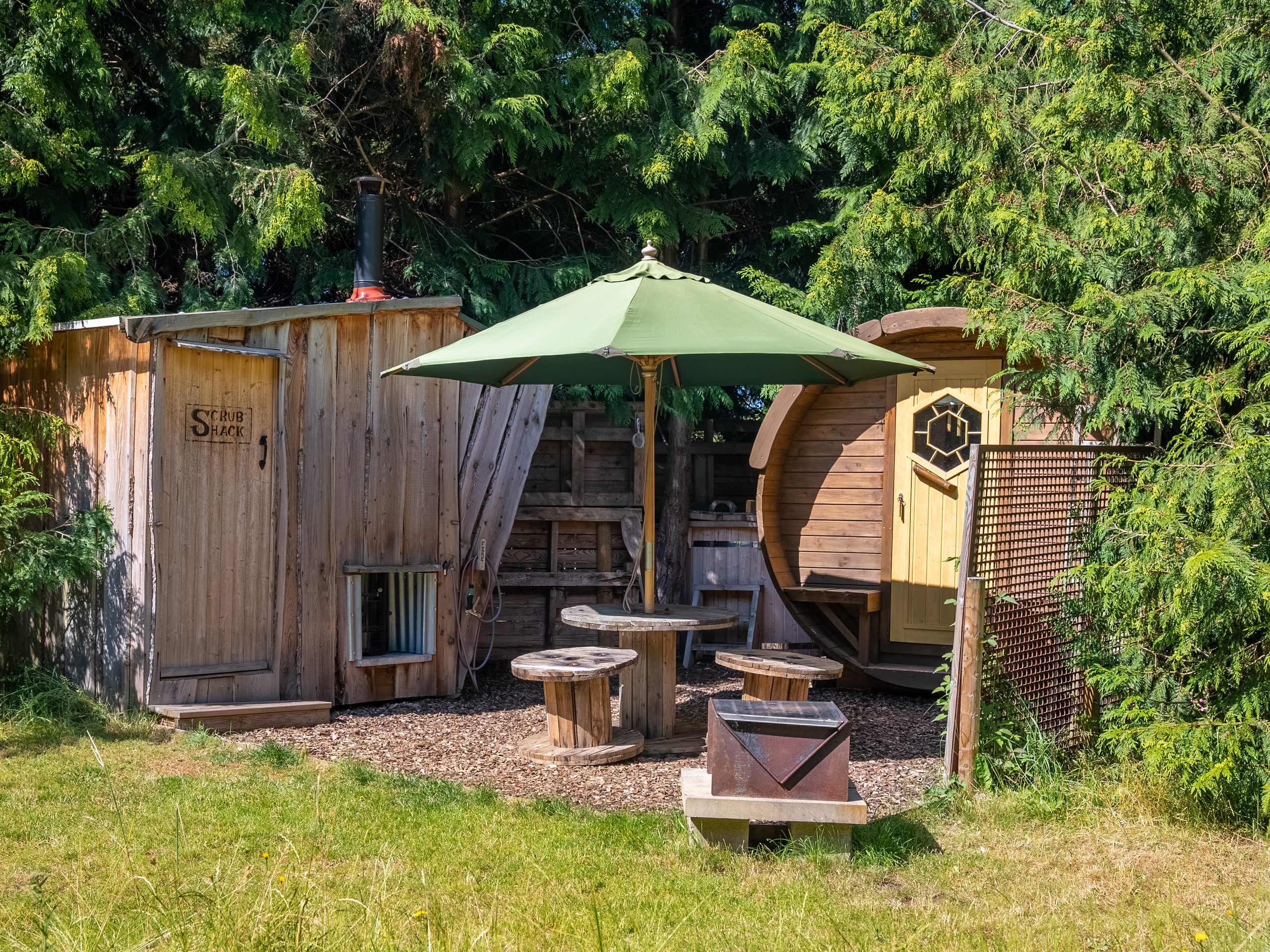 Lahtlewood Glamping Pods and Cabins