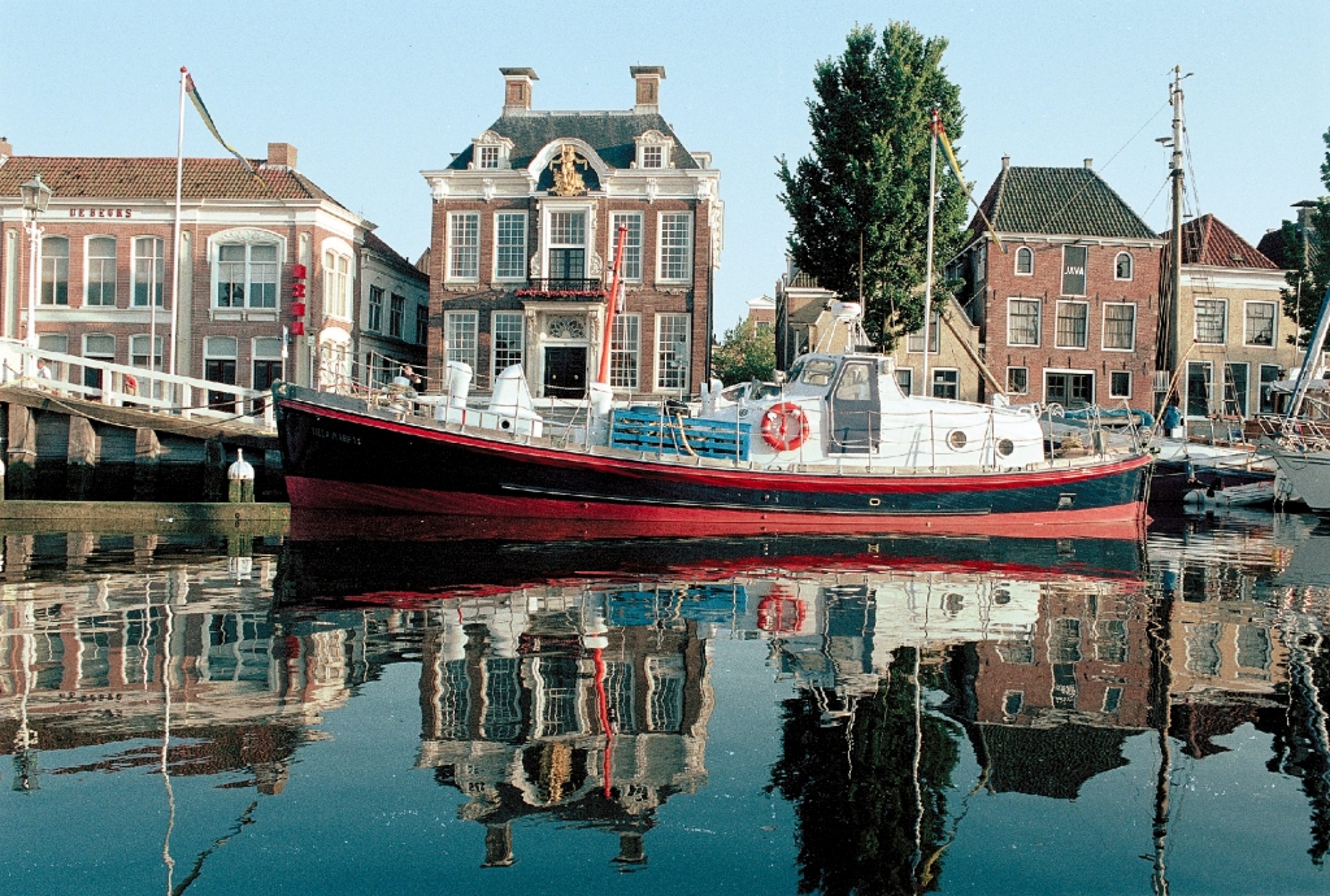 Reddingsboot Harlingen Boat - Image 1