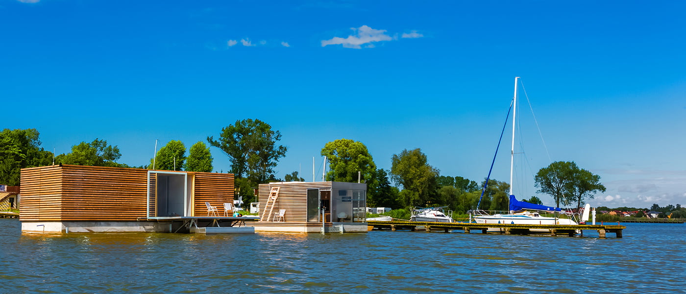 HT Houseboats