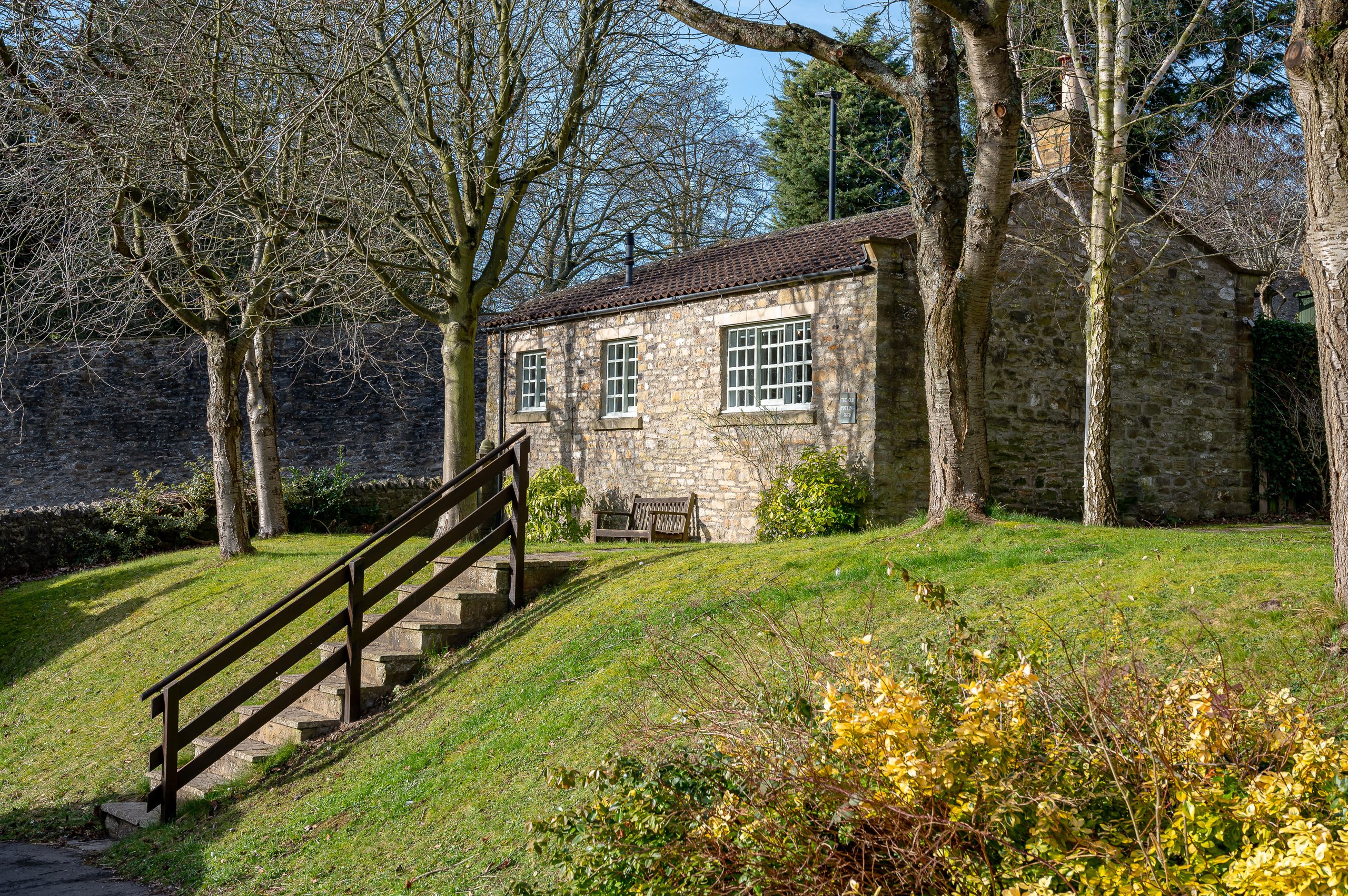 The Old Potting Shed - Image 1