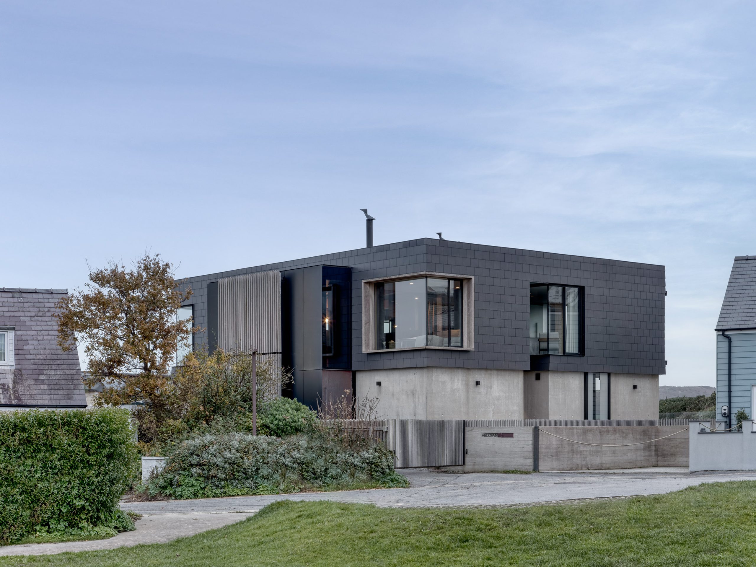 Edge House