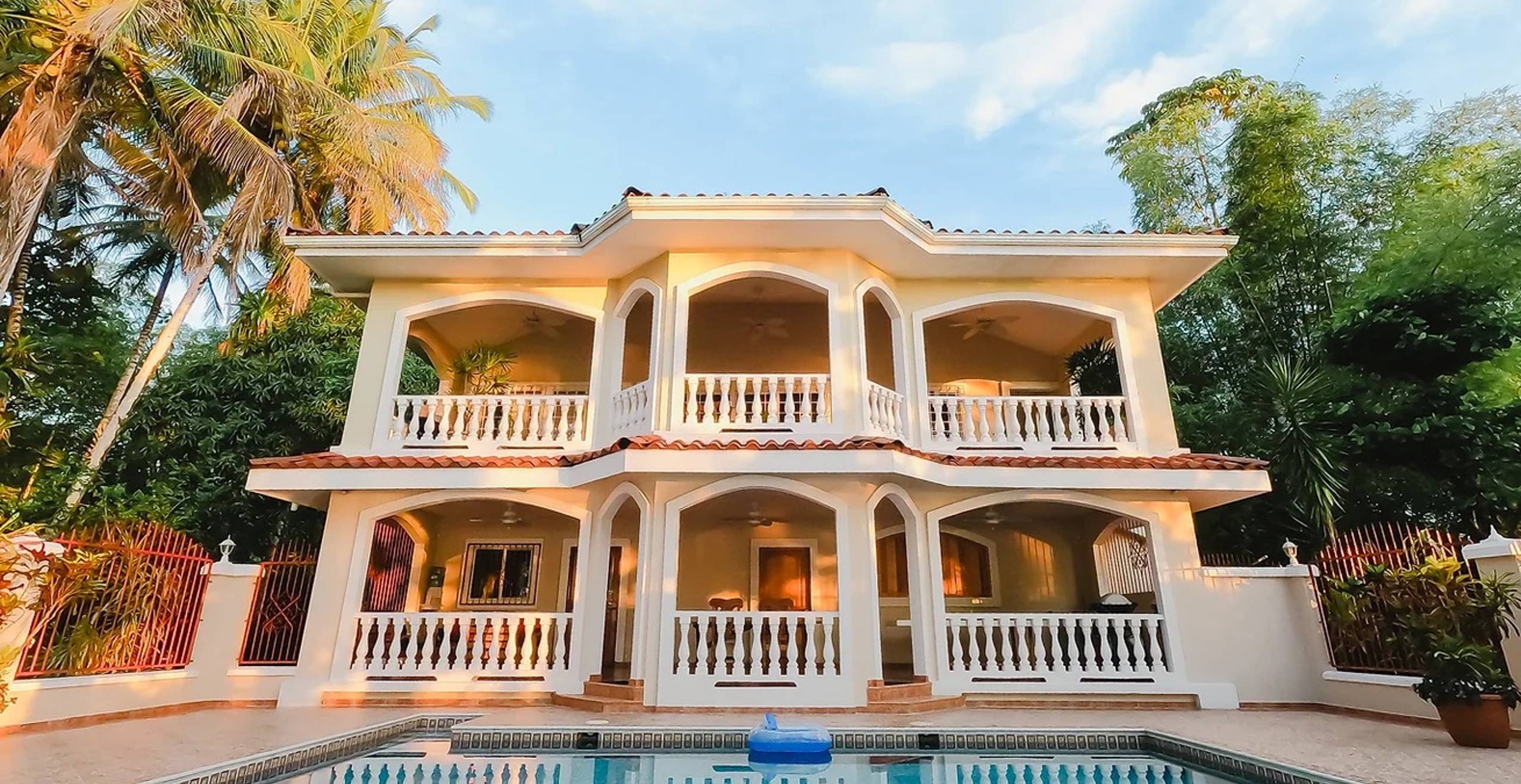 Bluff Beach Villa