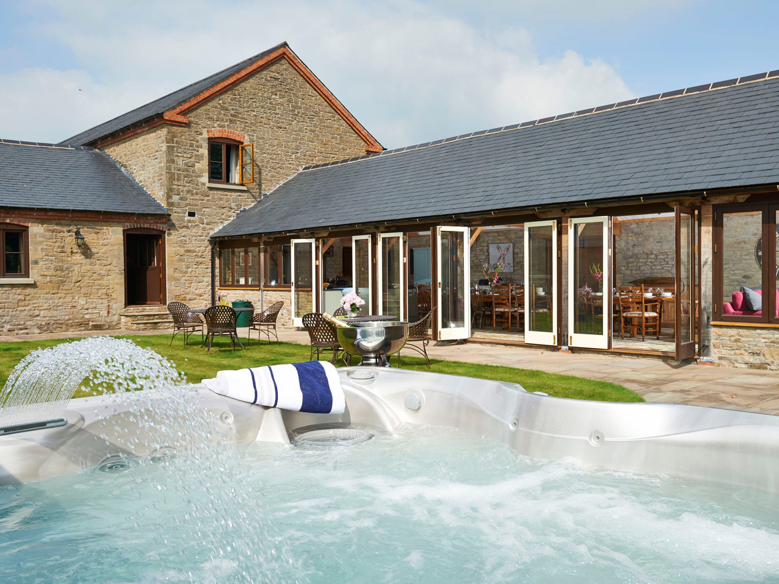 The Old Mill, Hayloft & Byre