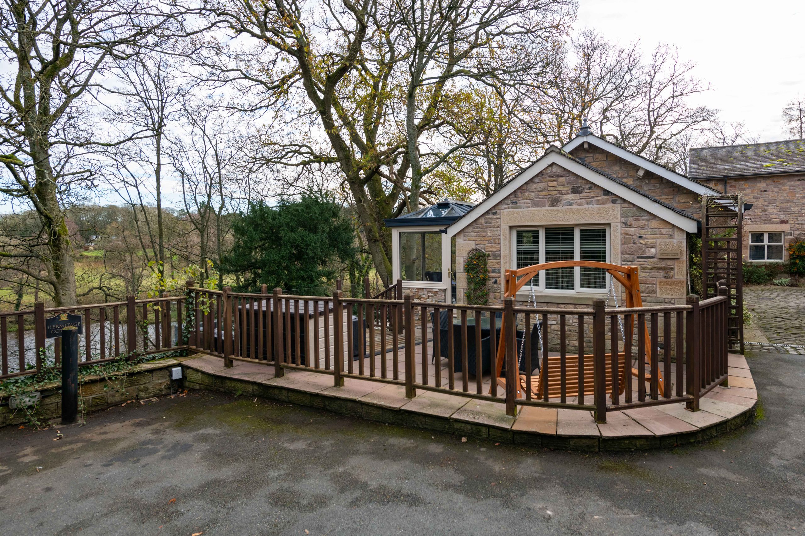 Hermitage Cottage - Image 1