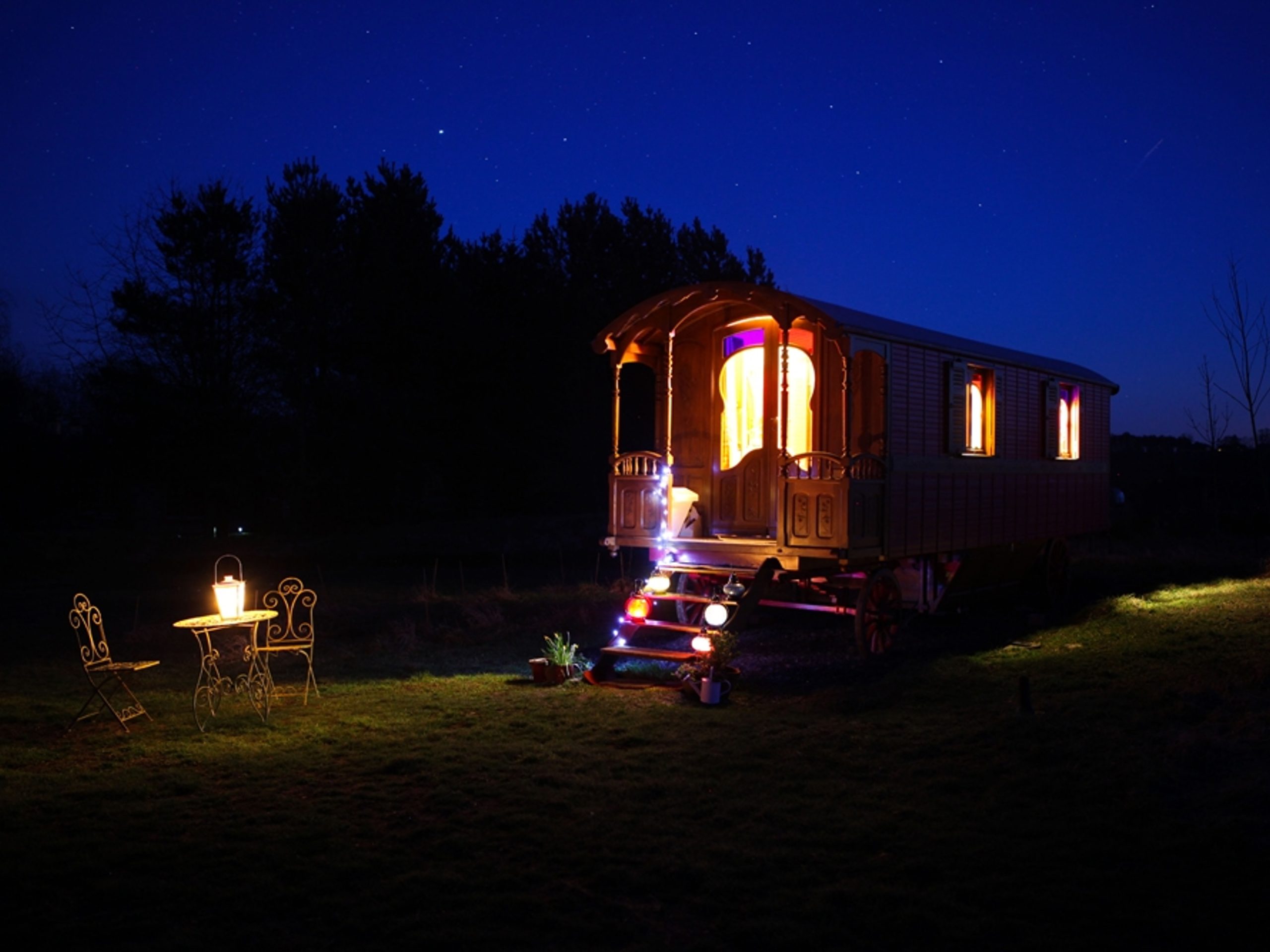 Roulotte Retreat