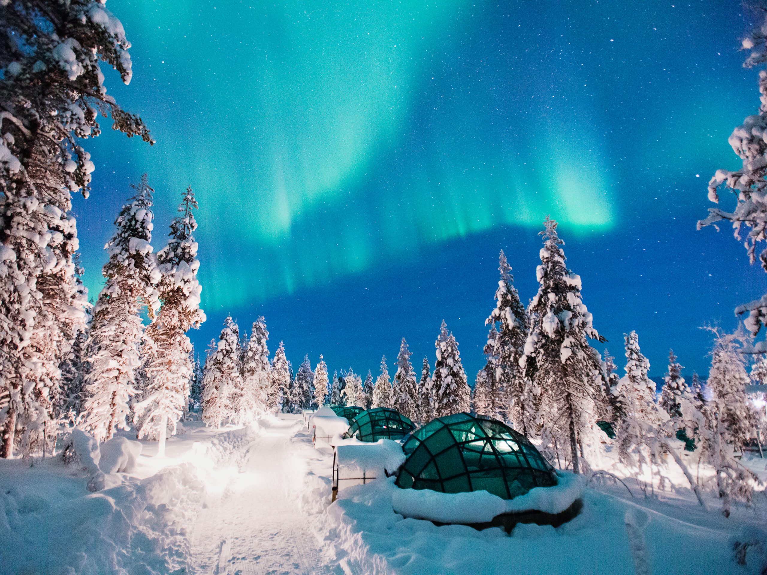 Kakslauttanen Glass Igloos