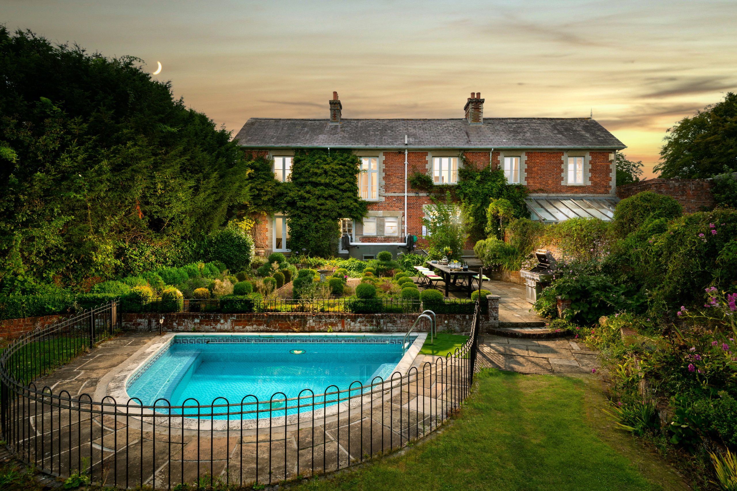 Manor House