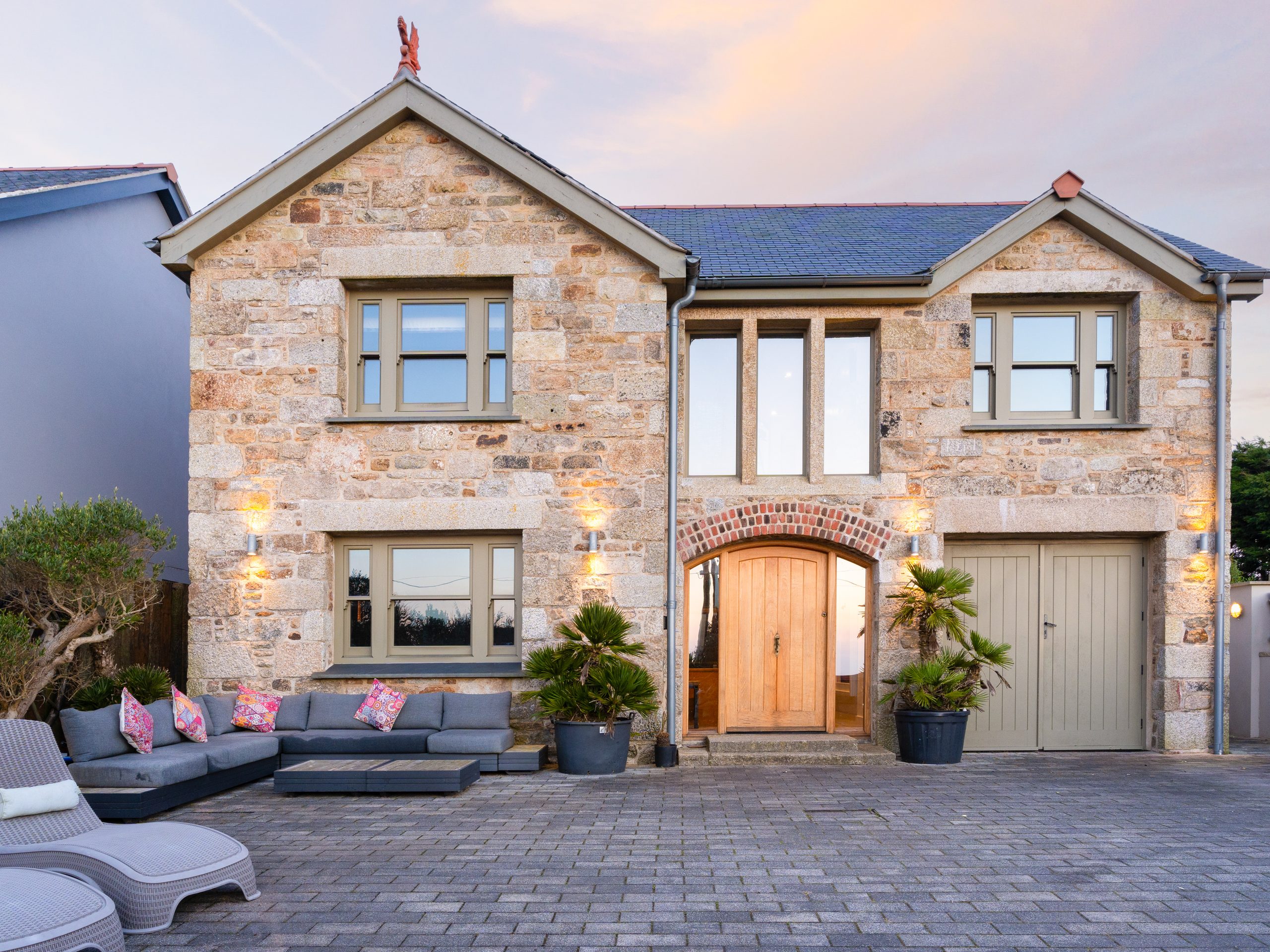Sunset House