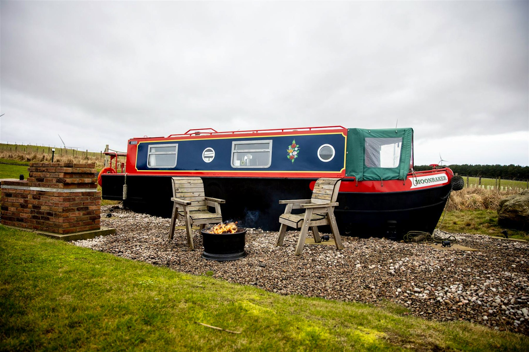 The Narrowboats at Middlemoor Farm