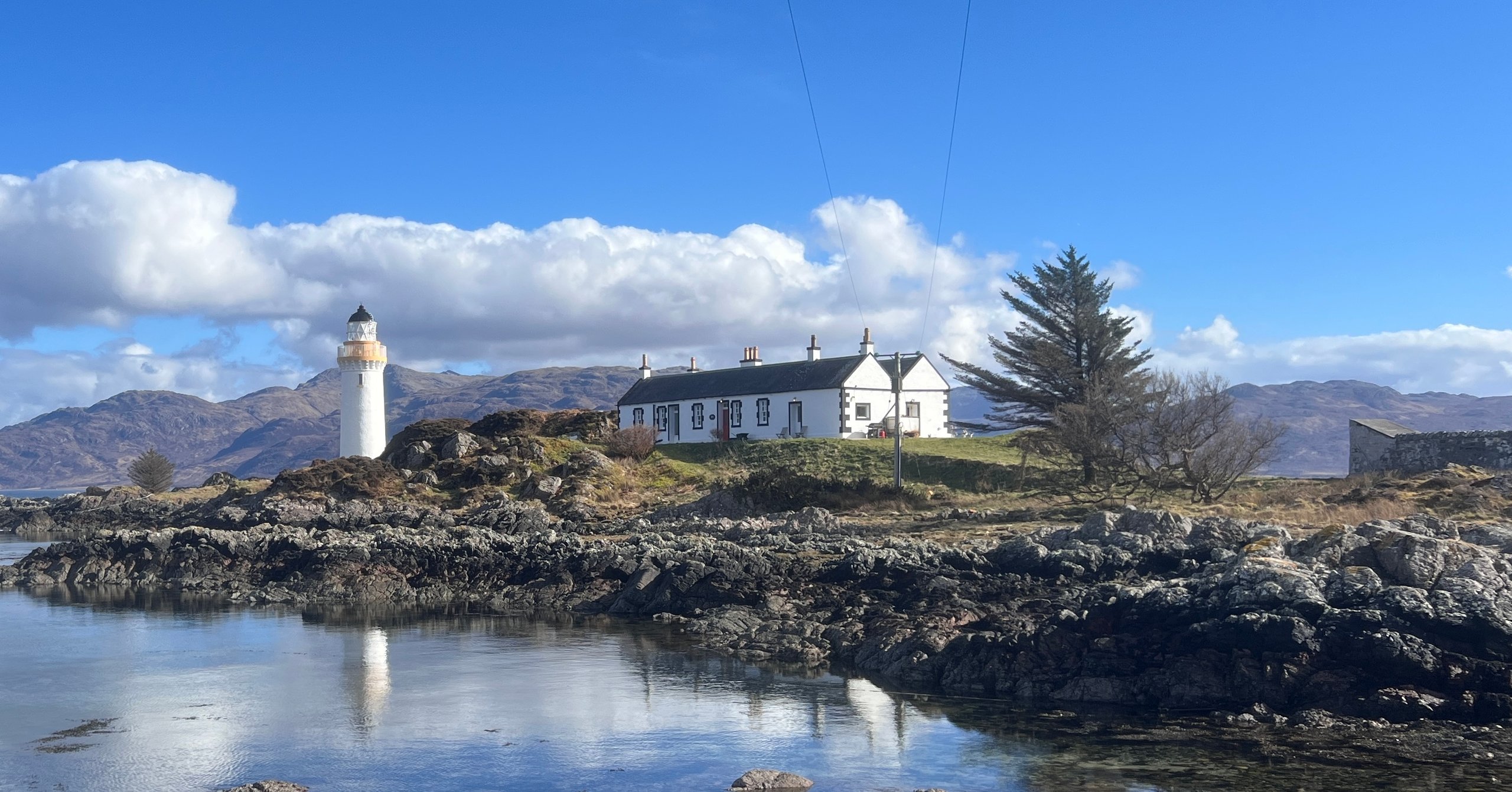 Eilean Sionnach Lighthouse Cottage