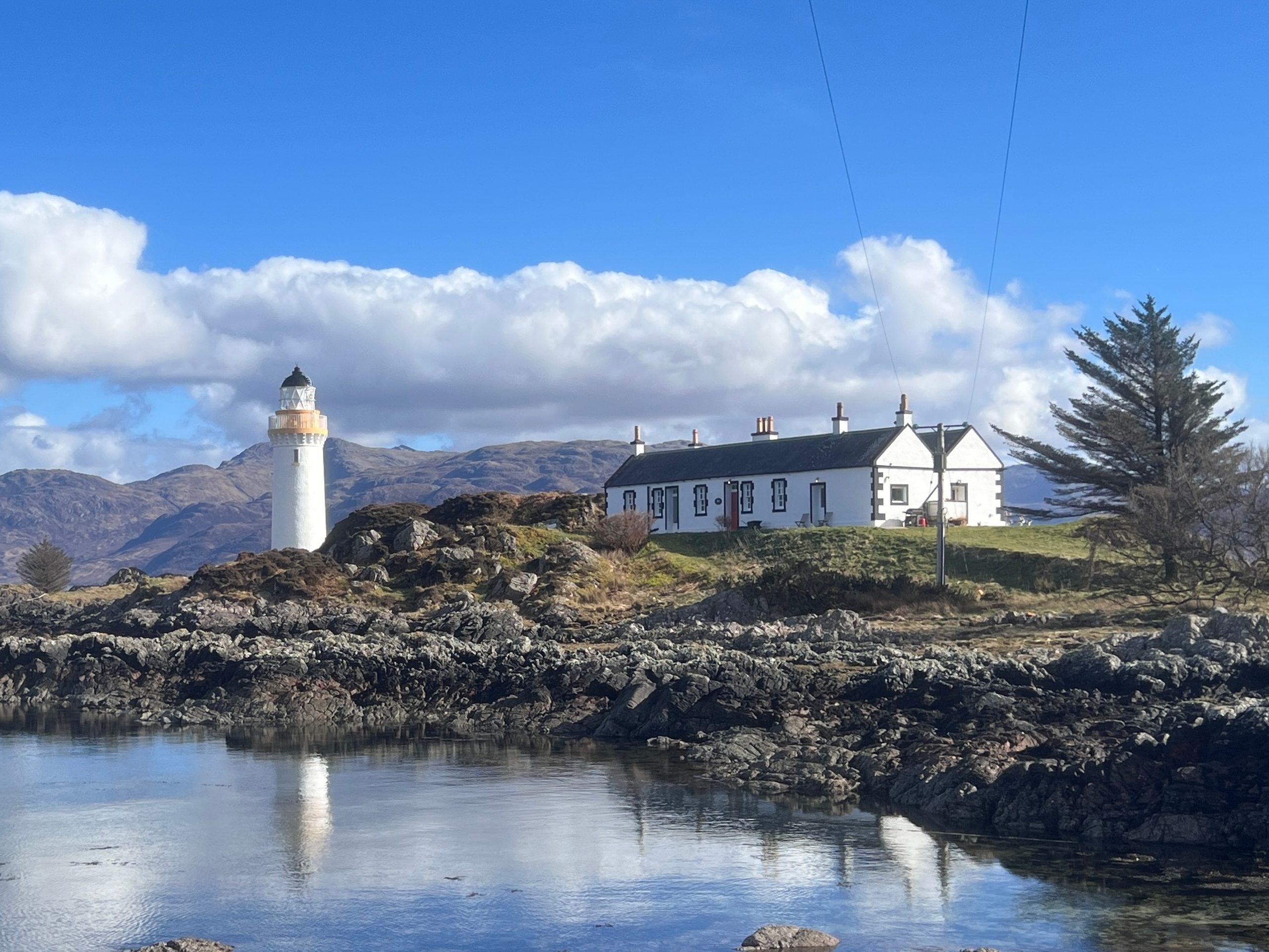 Eilean Sionnach Lighthouse Cottage
