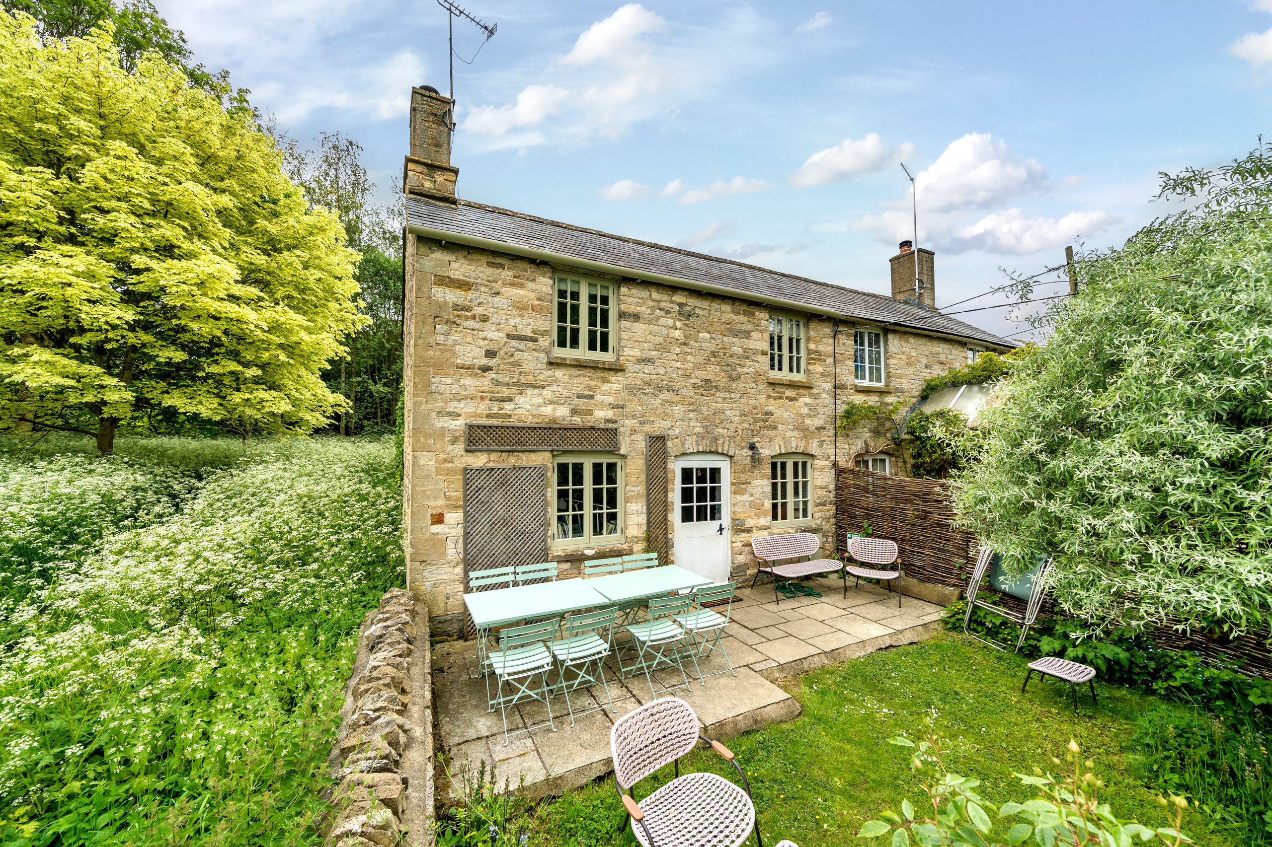 Spring Cottage - Image 1