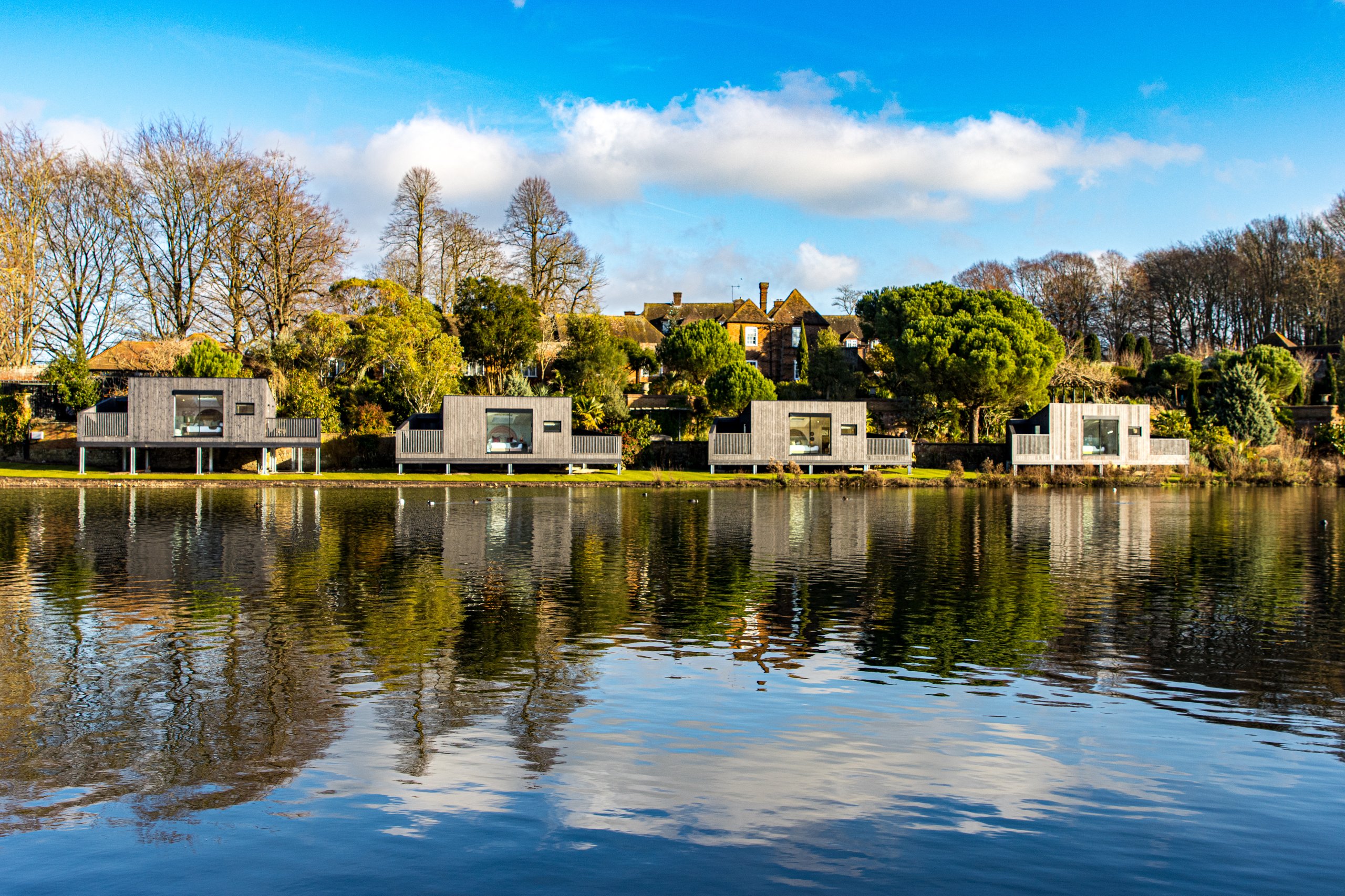 Lakeside Lodges