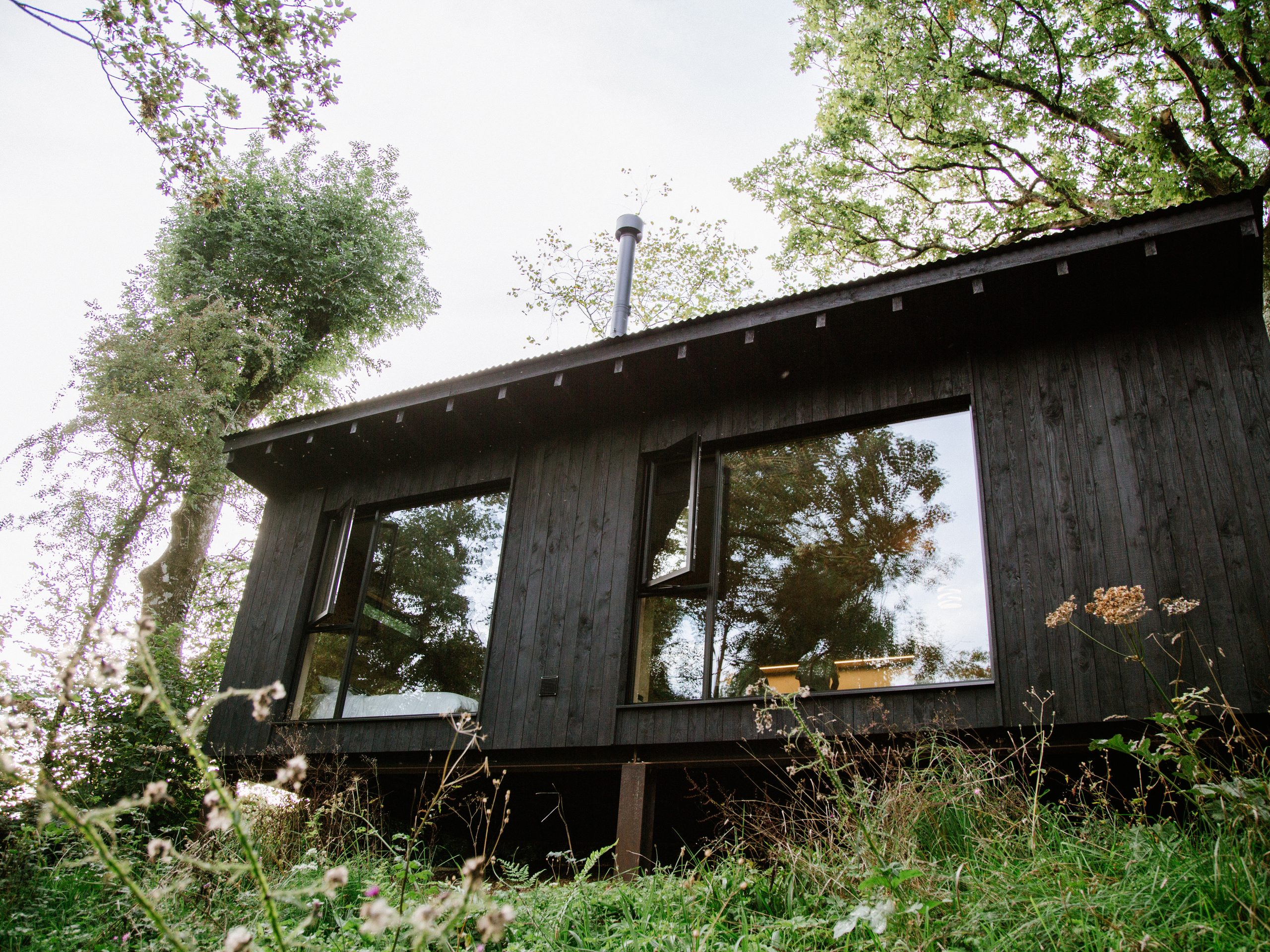 Kuro Cabin