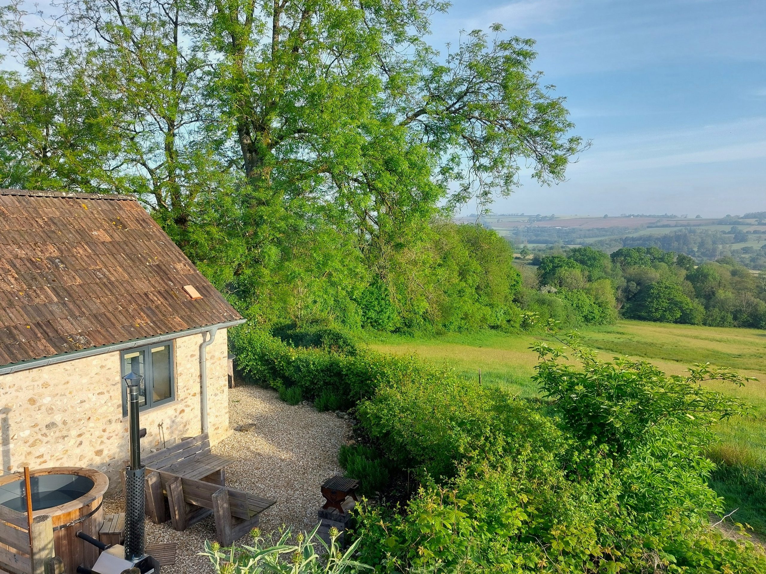 Meadow Barn - Image 1