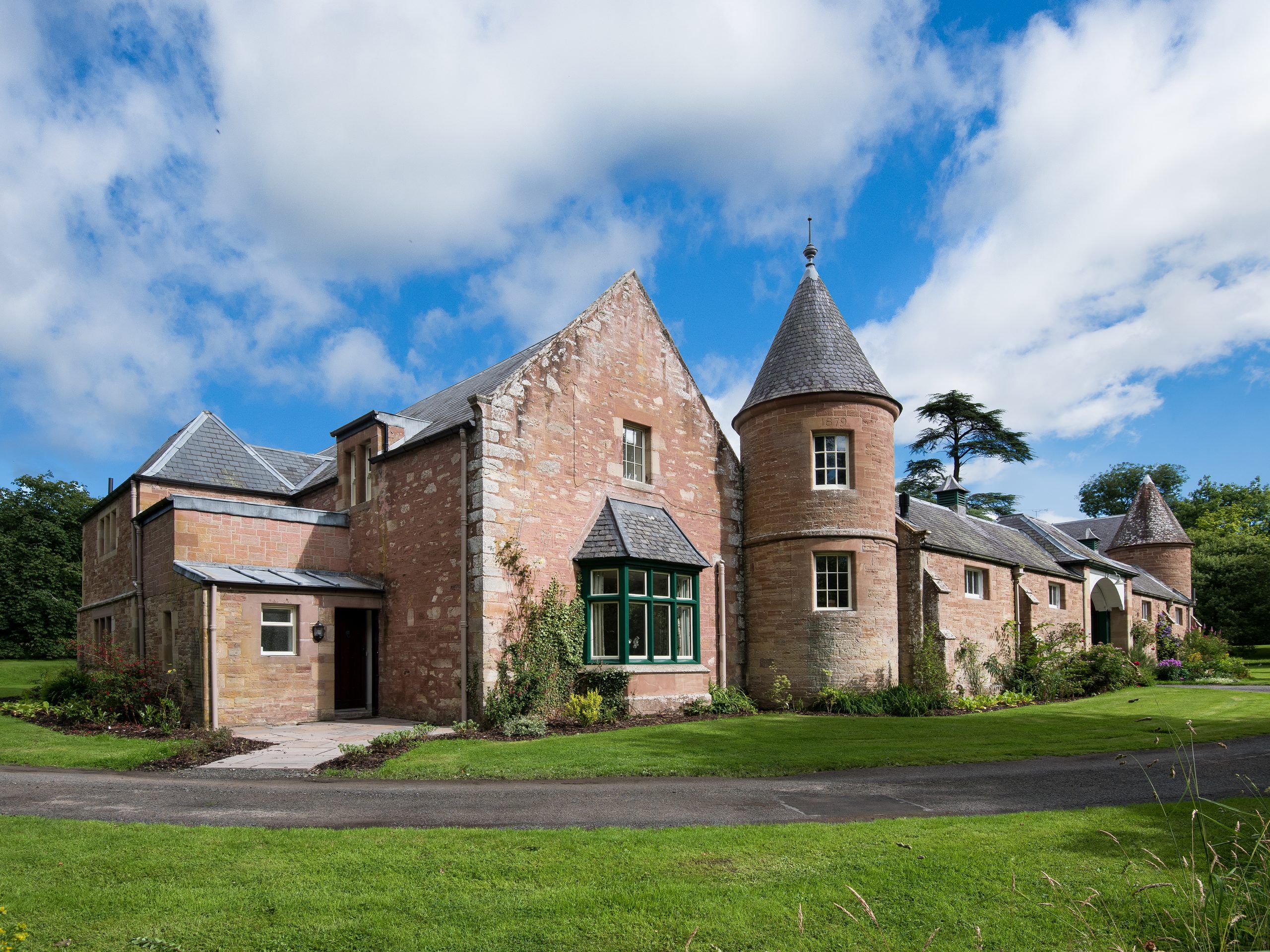 Monteviot Stables West