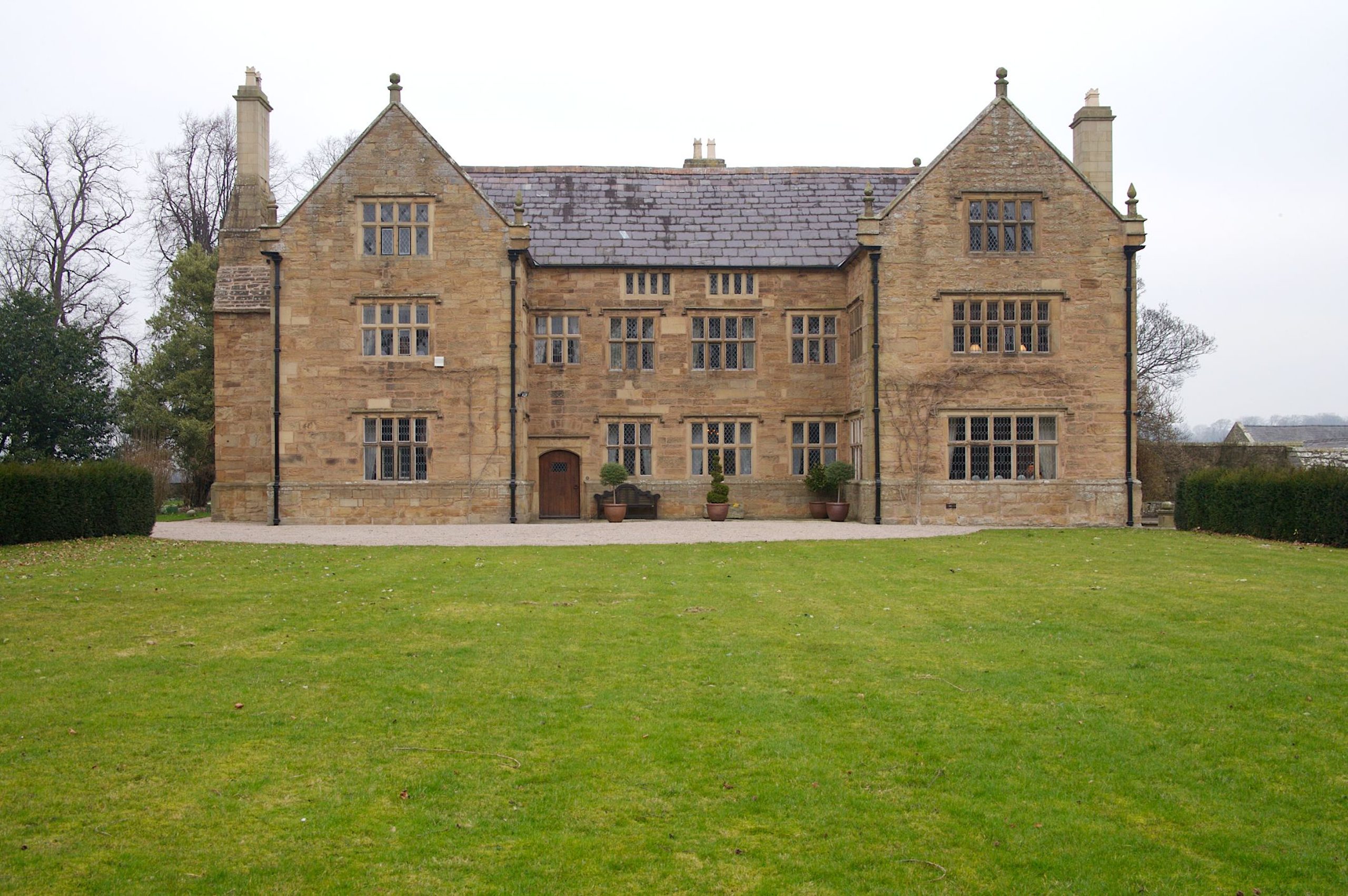 Pentrehobyn Hall - Image 1