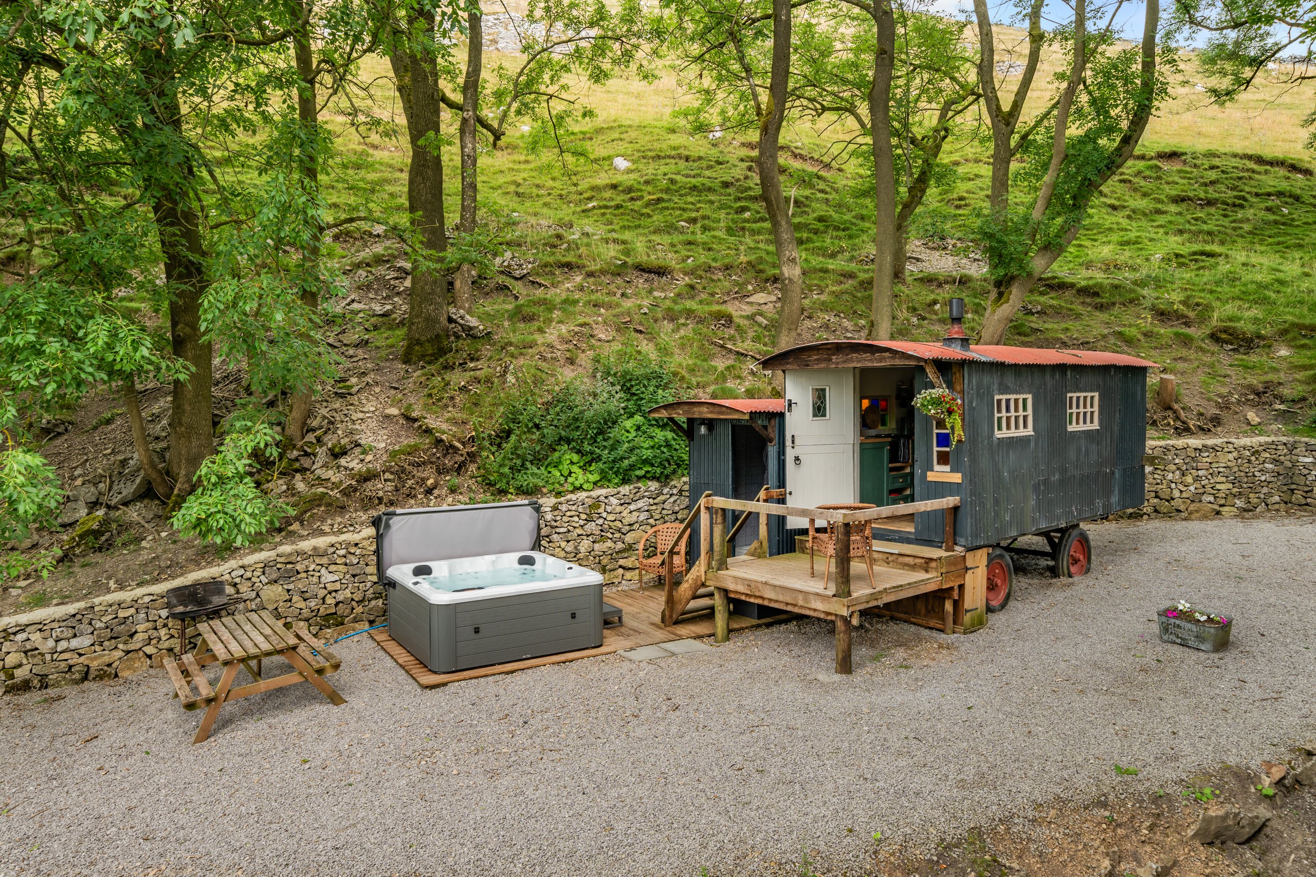 Hartington Hideaway - Image 1