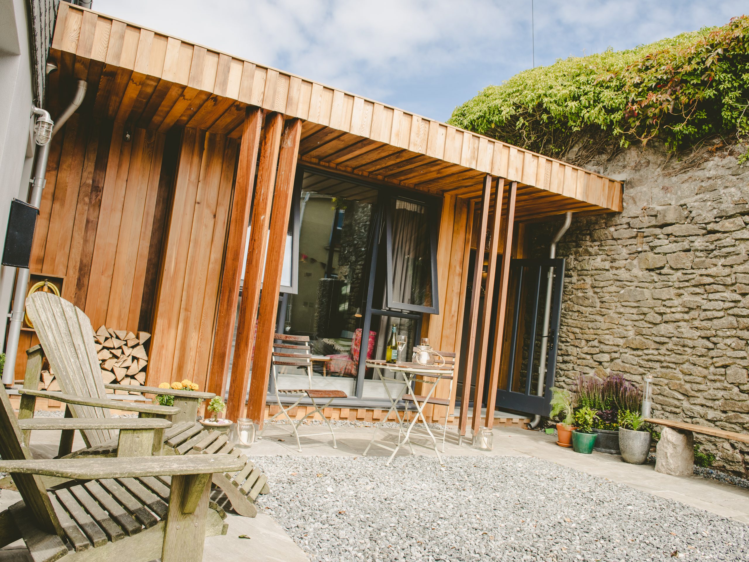 Archavon Studio