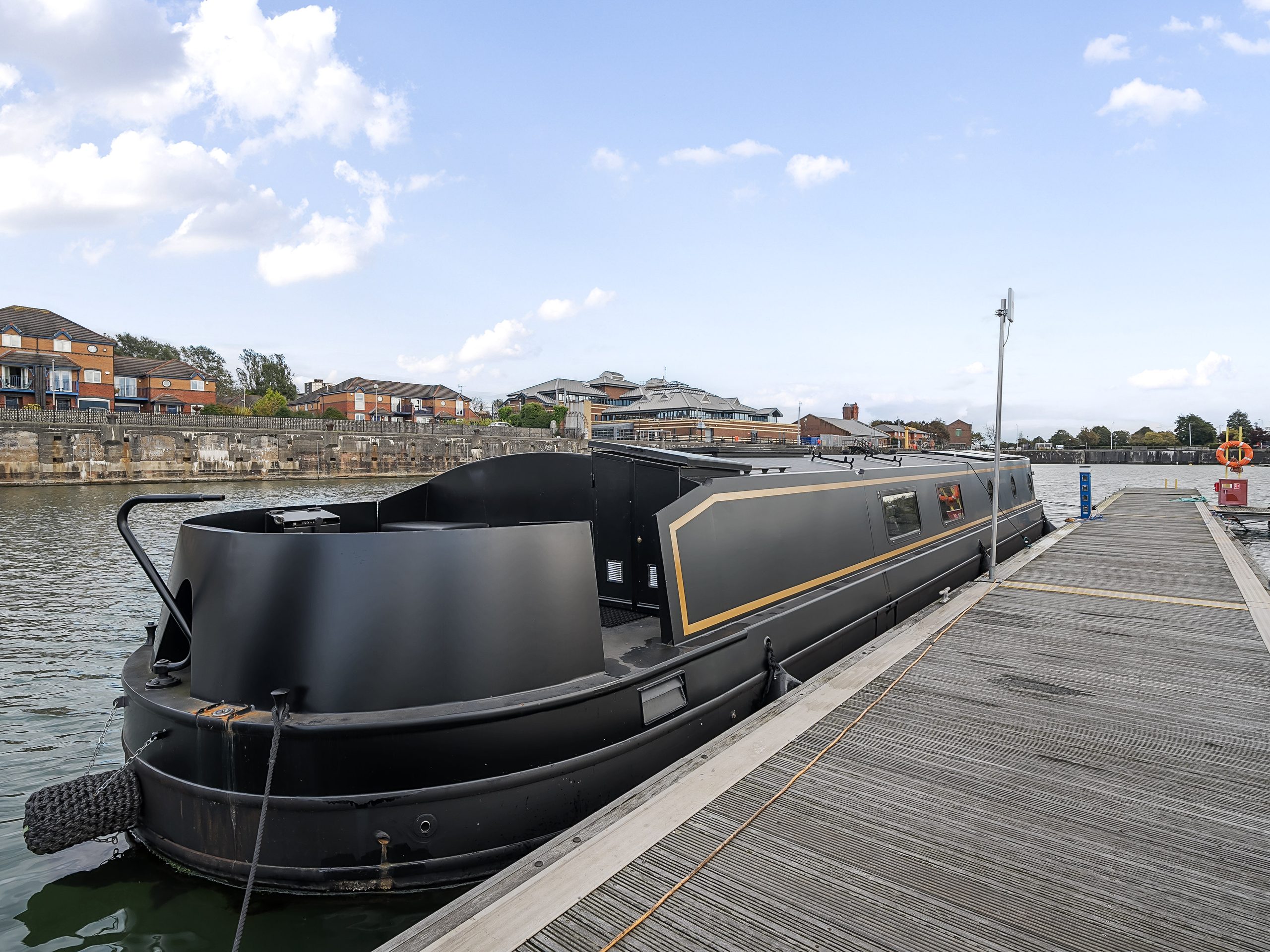 Selena Liverpool Houseboat