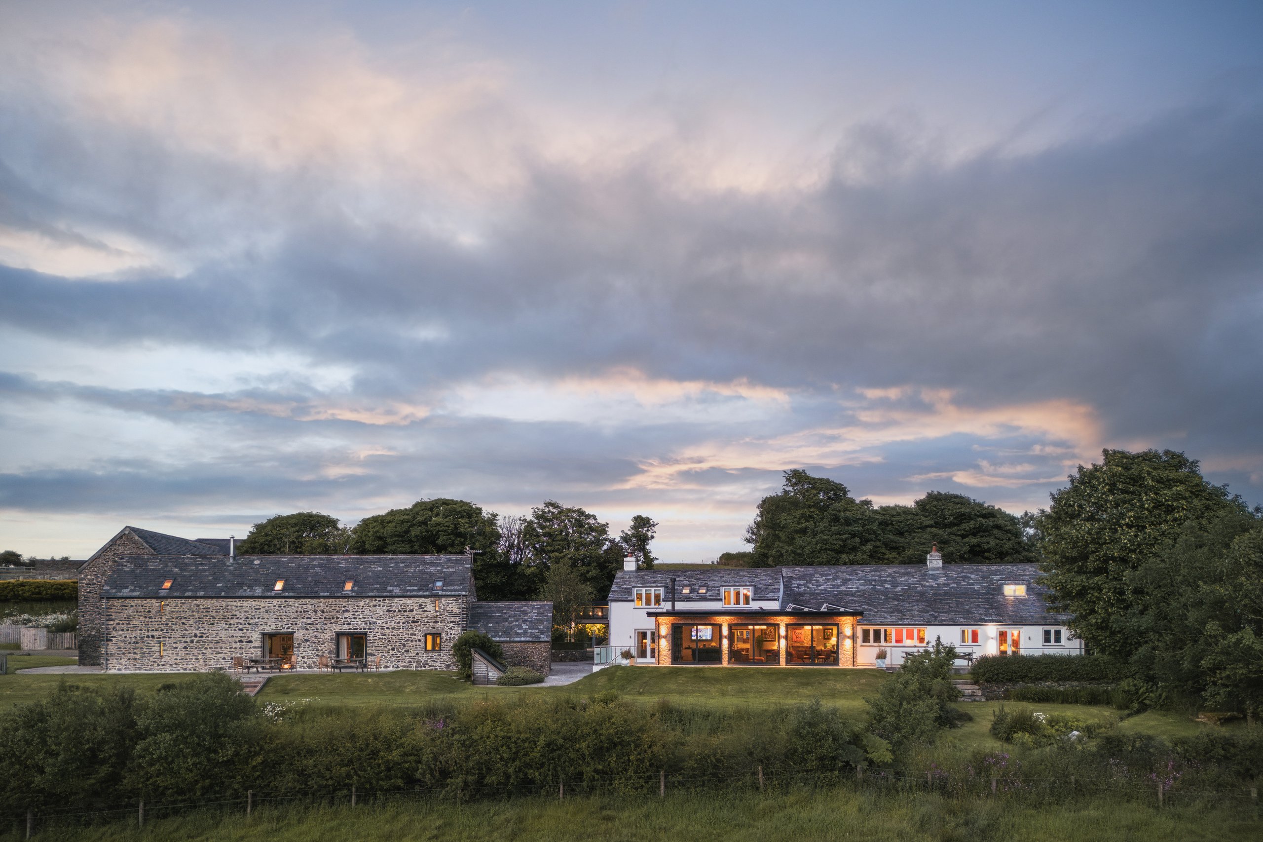 Tregulland Cottage & Barn - Image 1