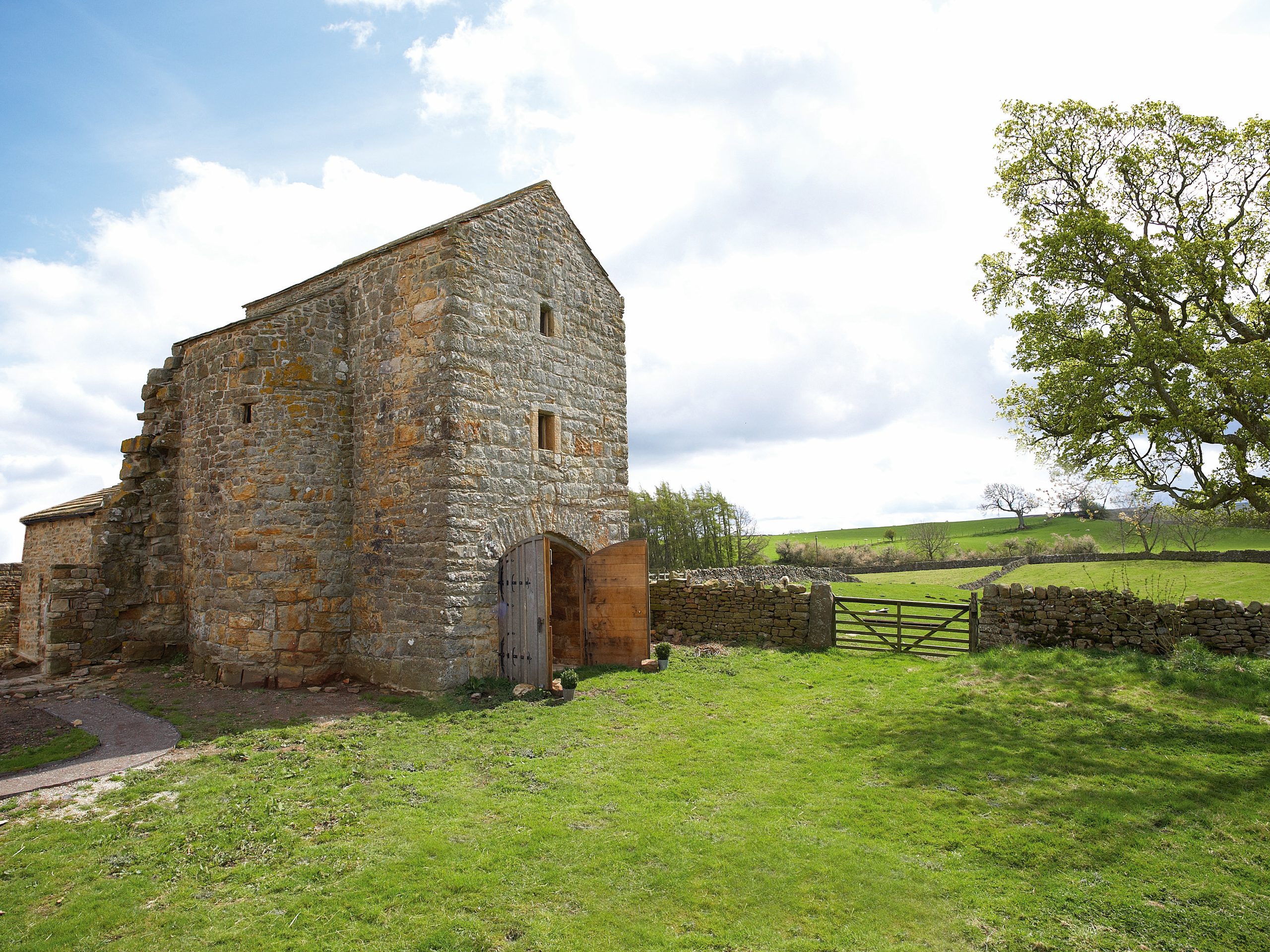 Scargill Castle