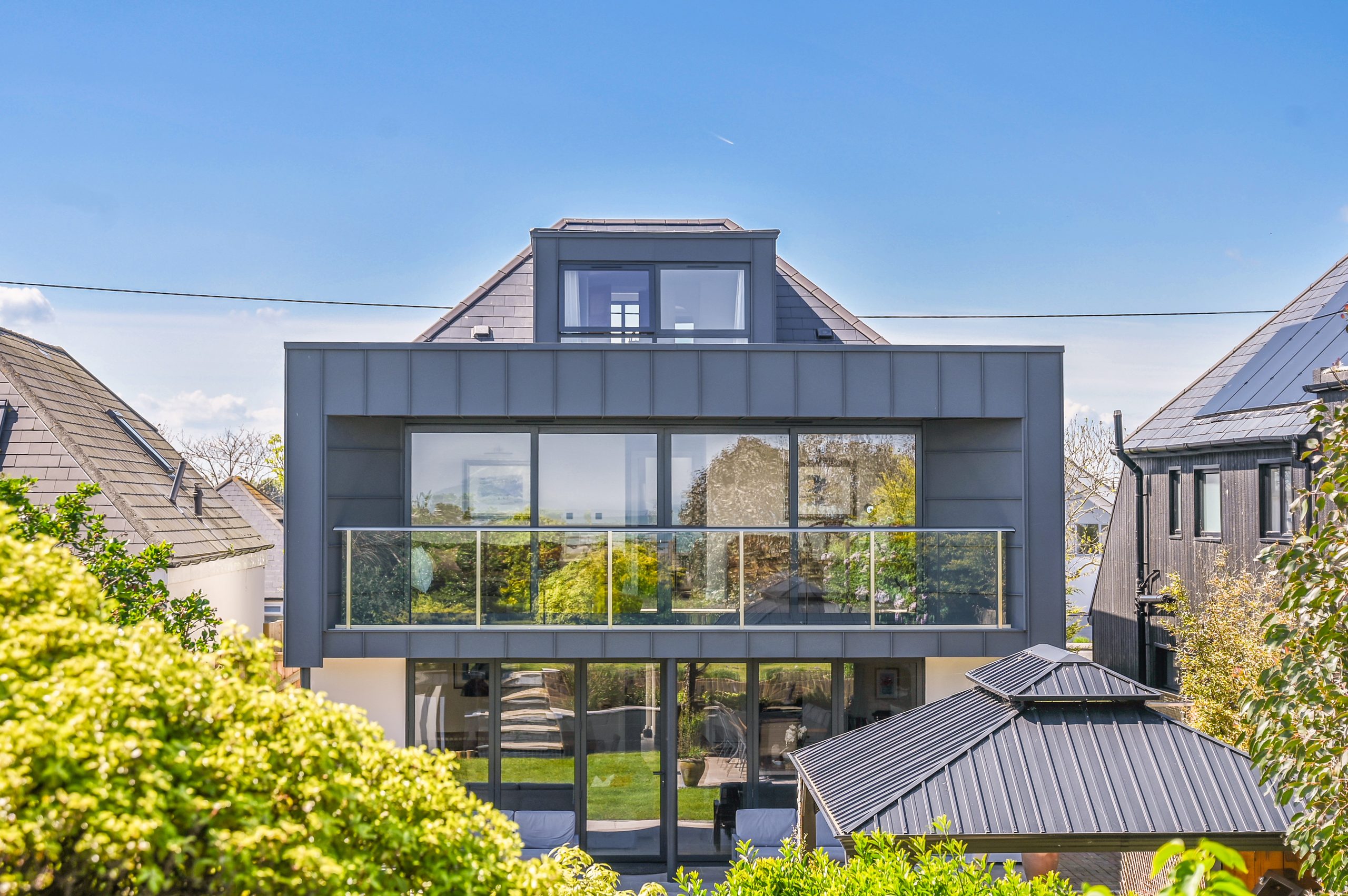 Xanadune Beach House - Image 1