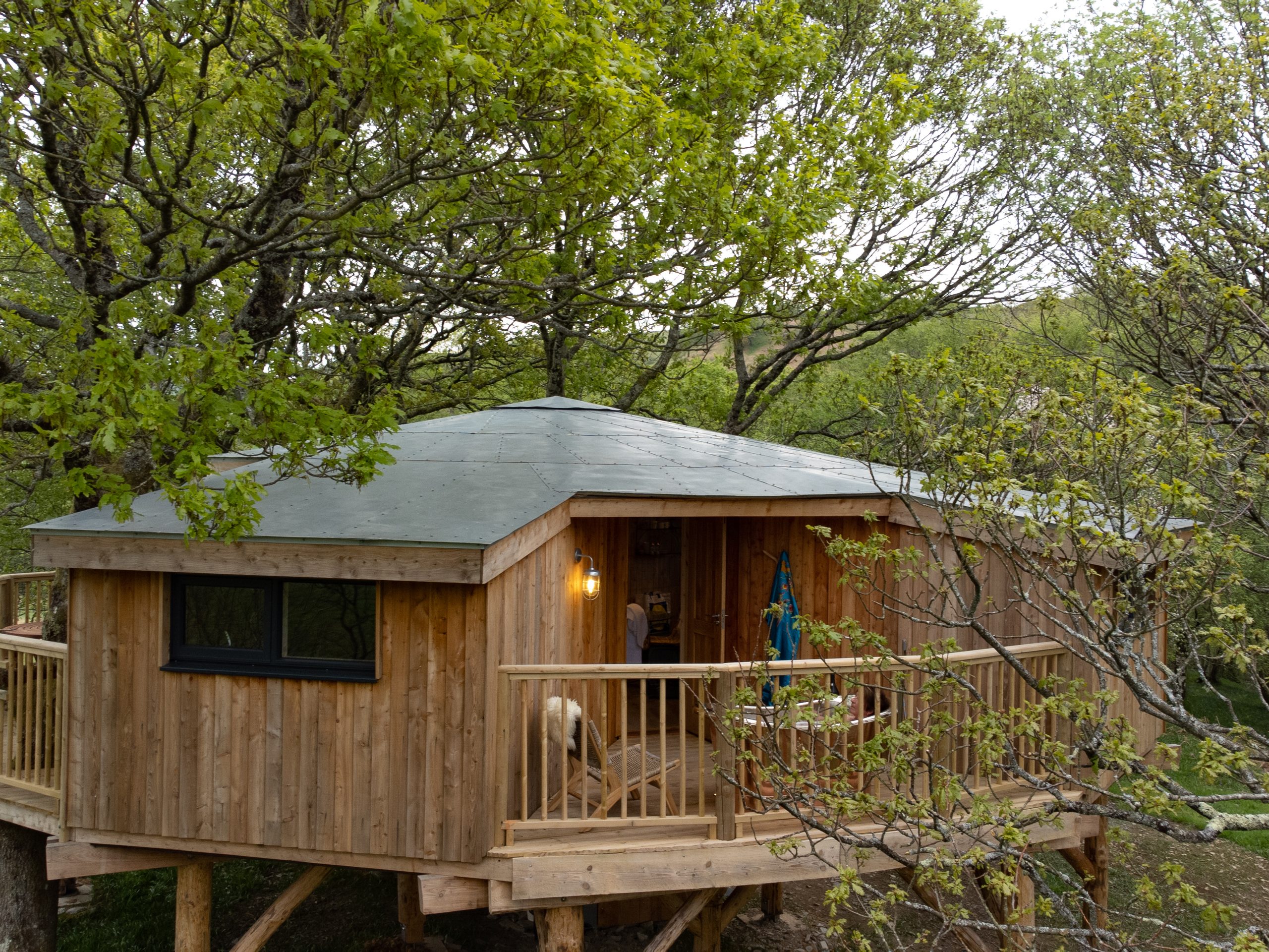 Tyr Derw Treehouse