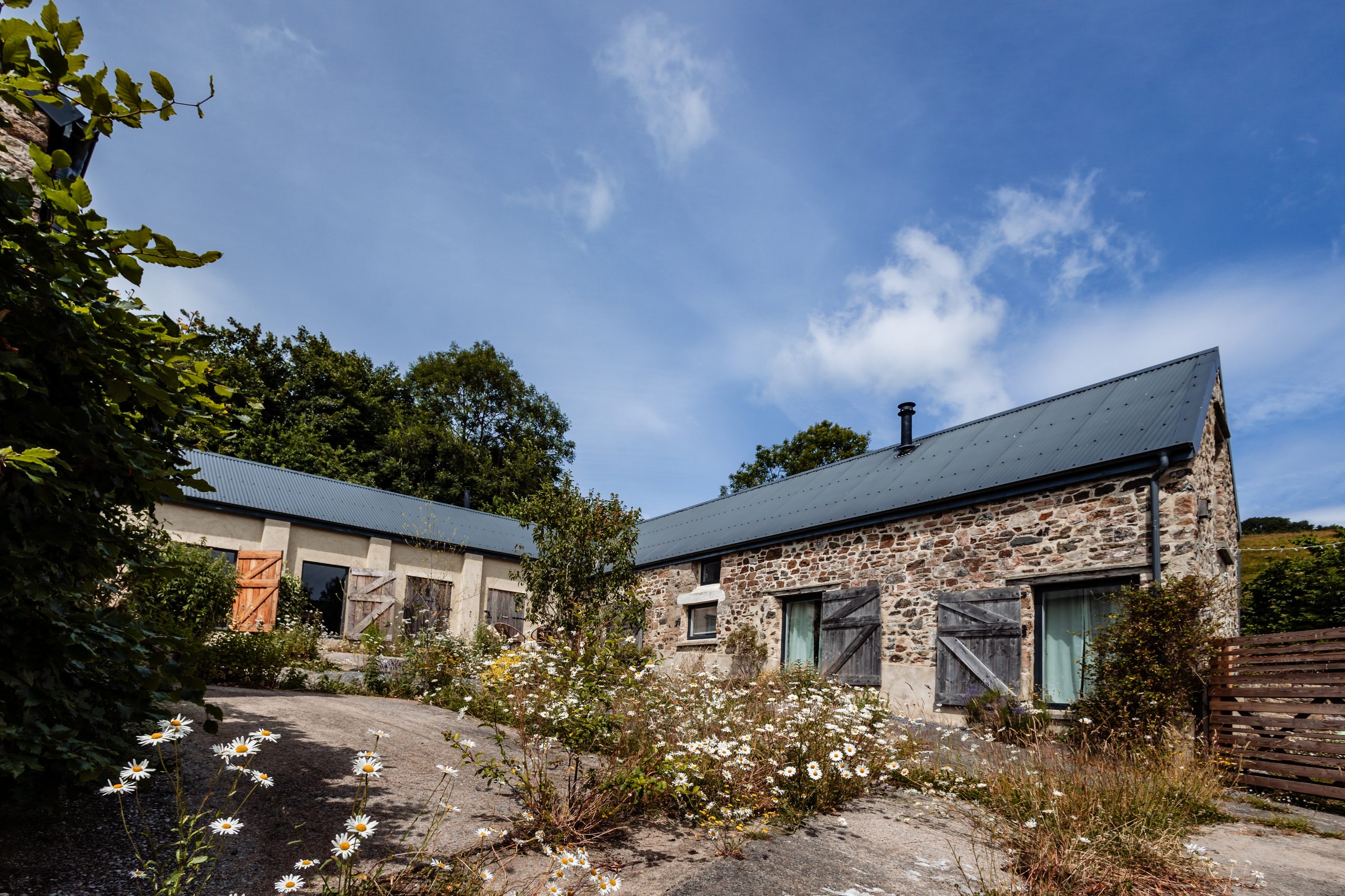 Shuttaford Big Barn - Image 1