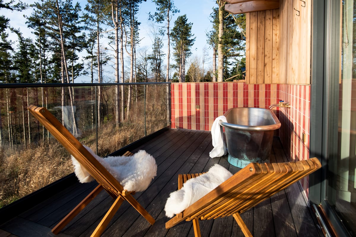 Tiptoe Retreat - Image 1