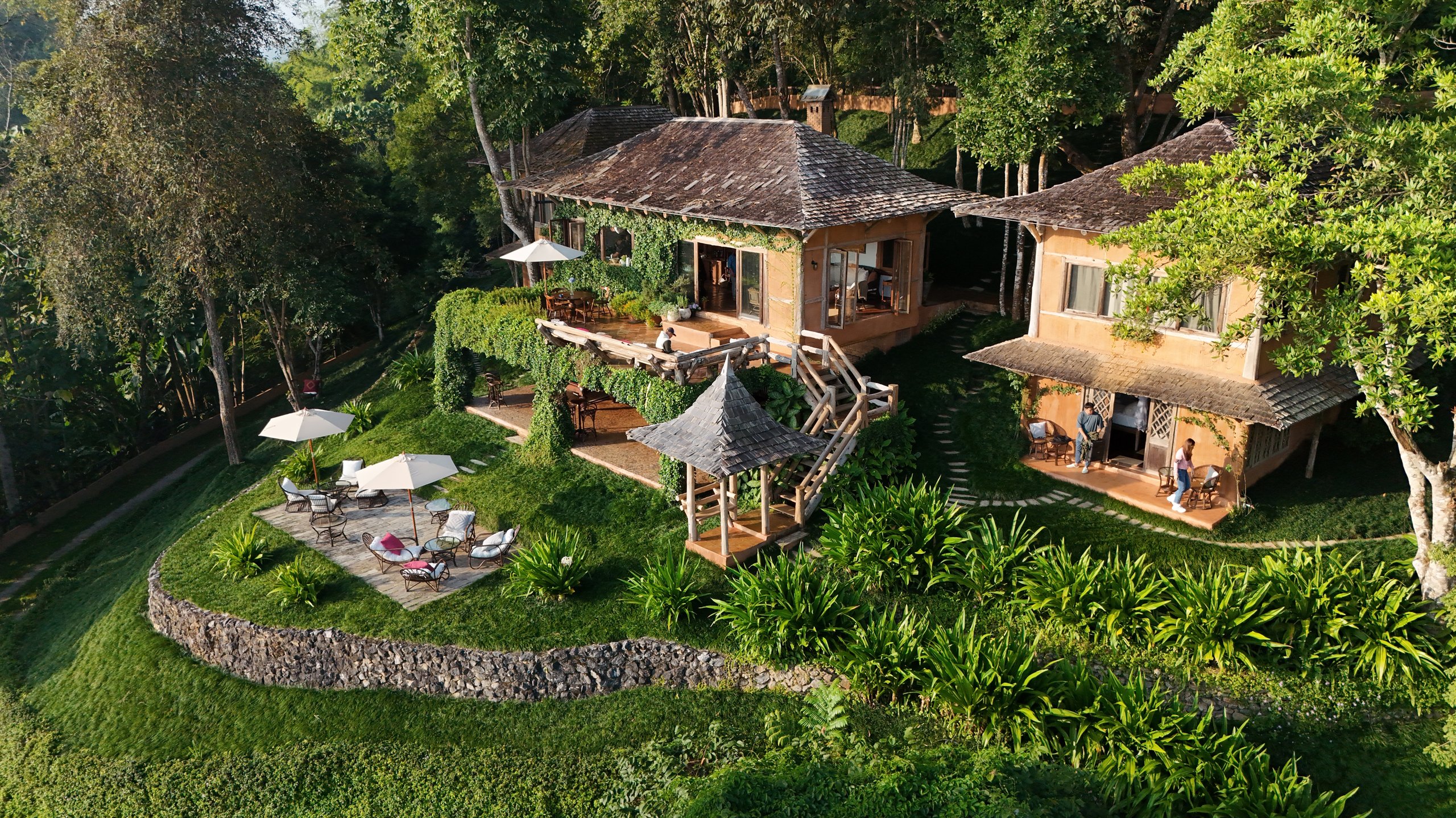 Chivit Thamma Da Mountain Home