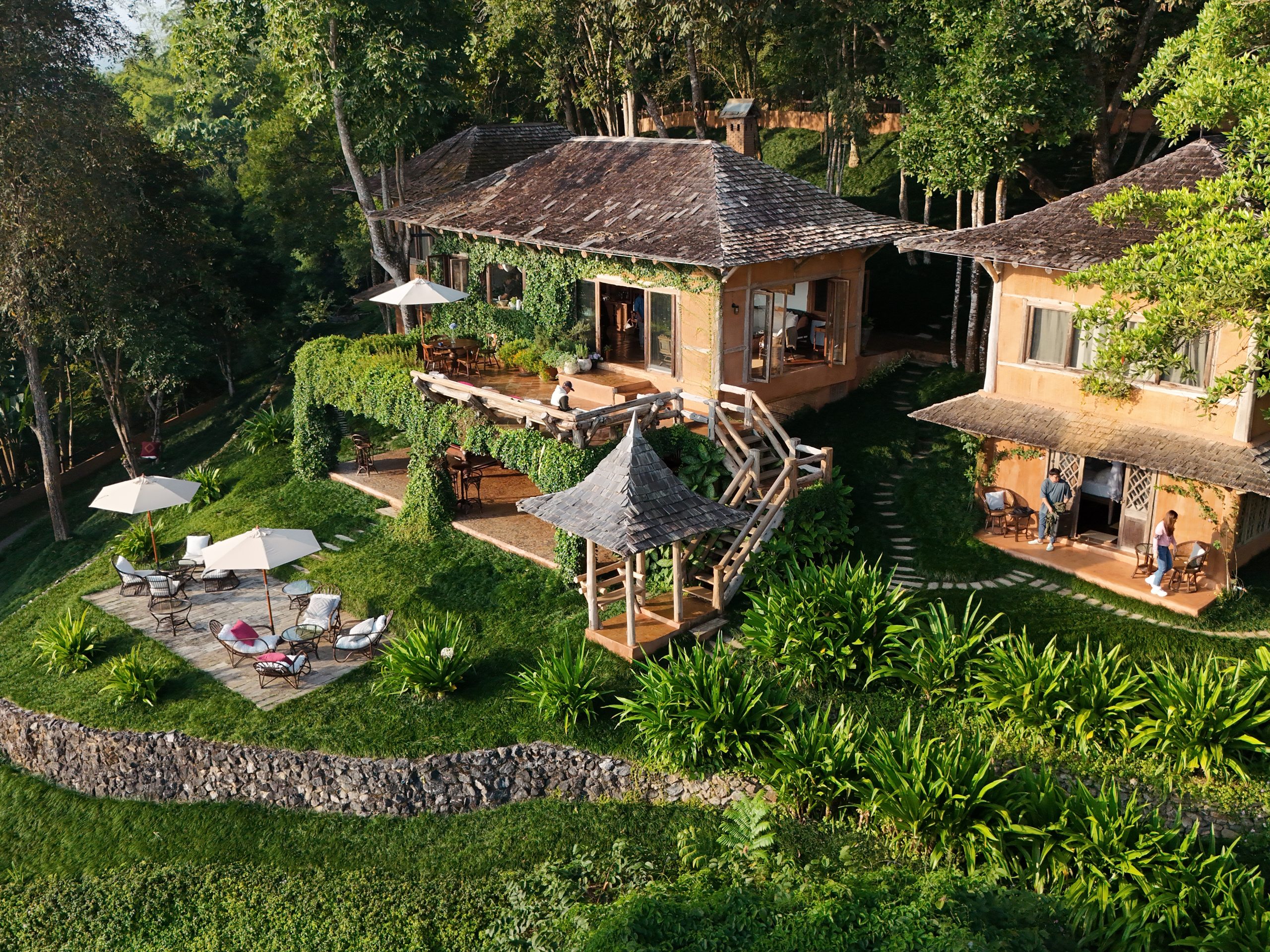 Chivit Thamma Da Mountain Home
