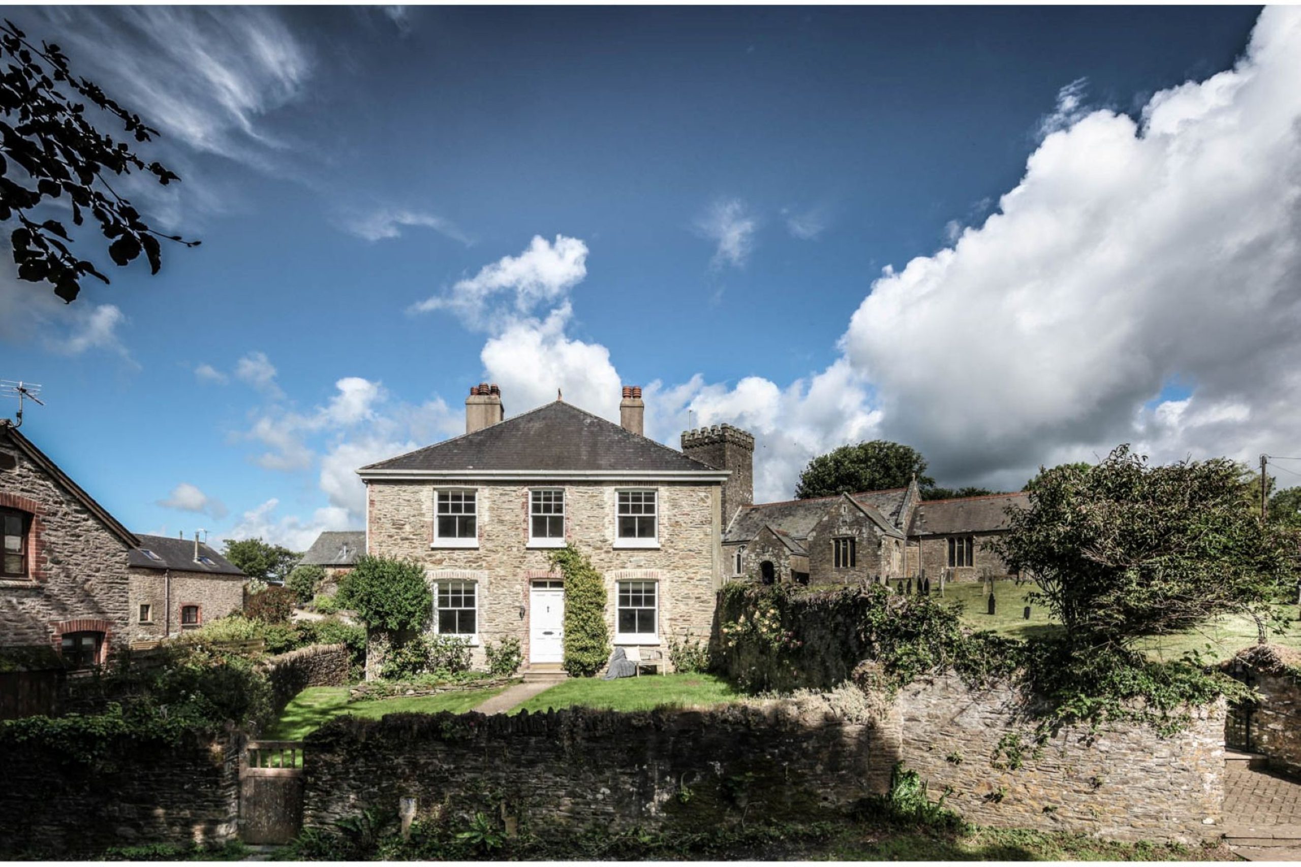 Devon Farmhouse - Image 1