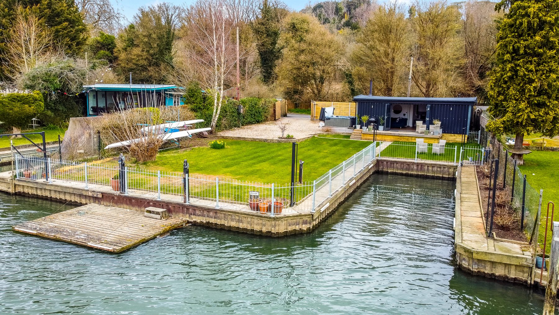 River Cabin - Image 1