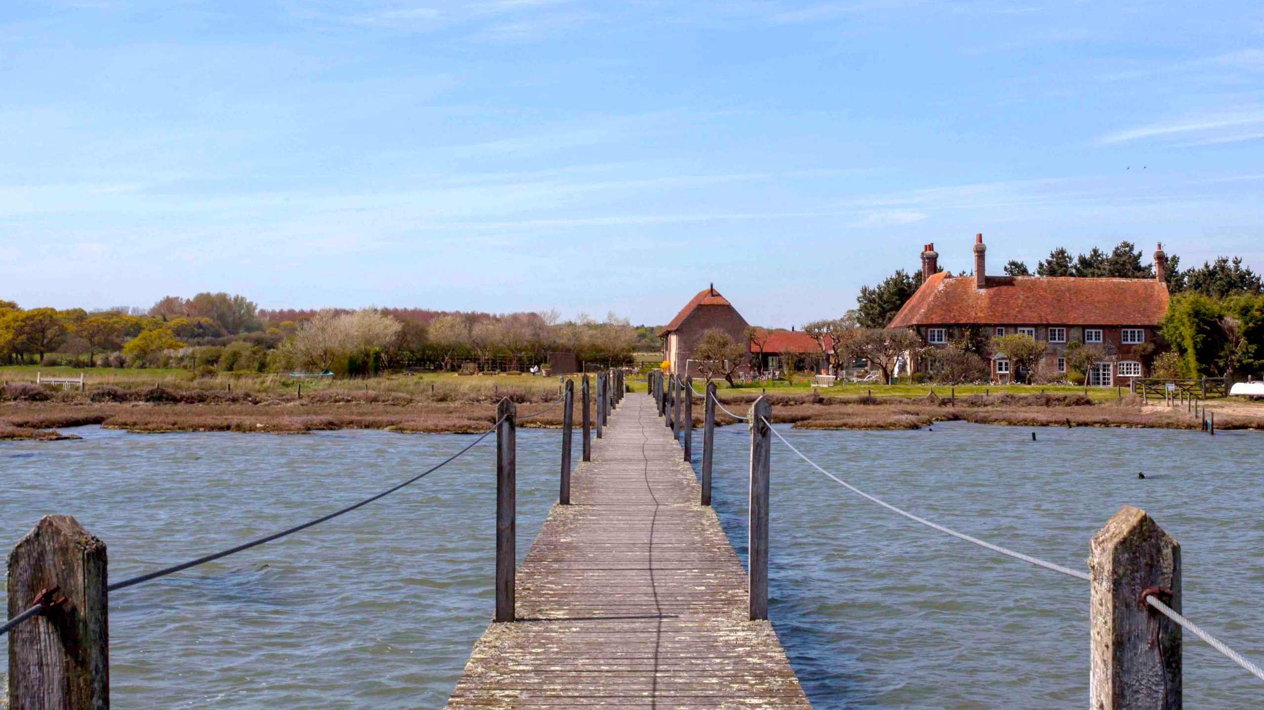 Gins Barn - Image 1