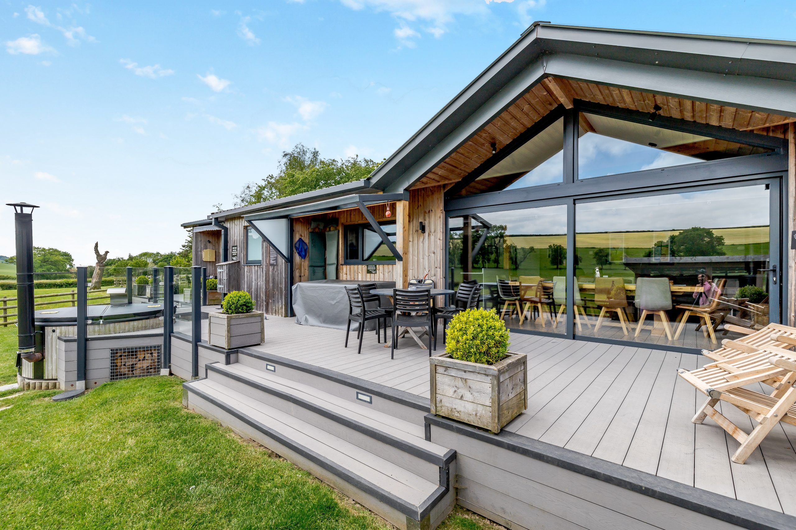 Viewpoint Lodge - Image 1