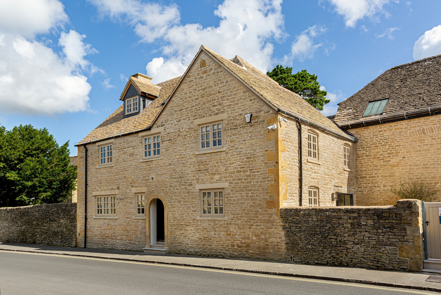 Stow's Edge