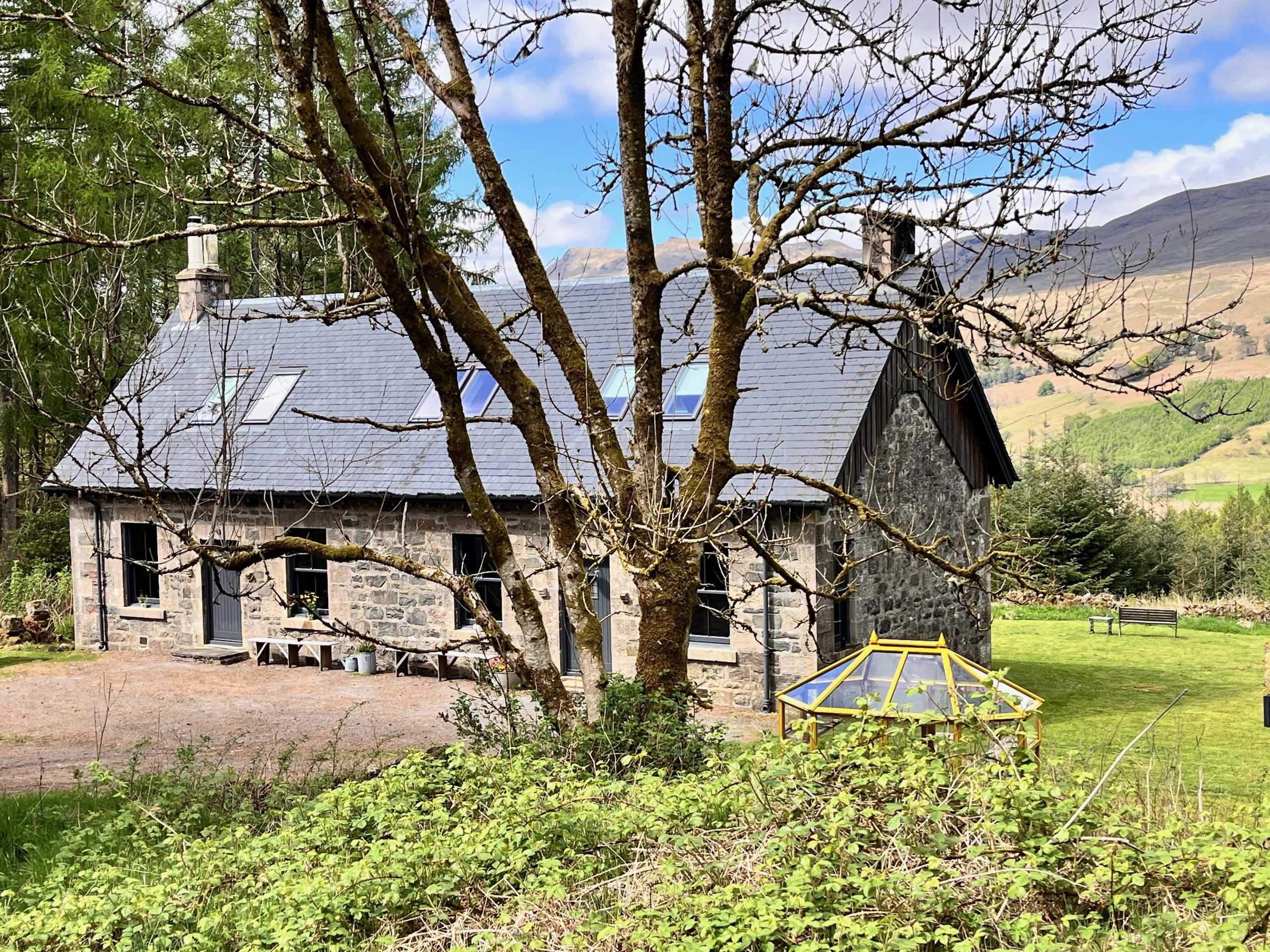 Railway Cottage Killin - Image 1