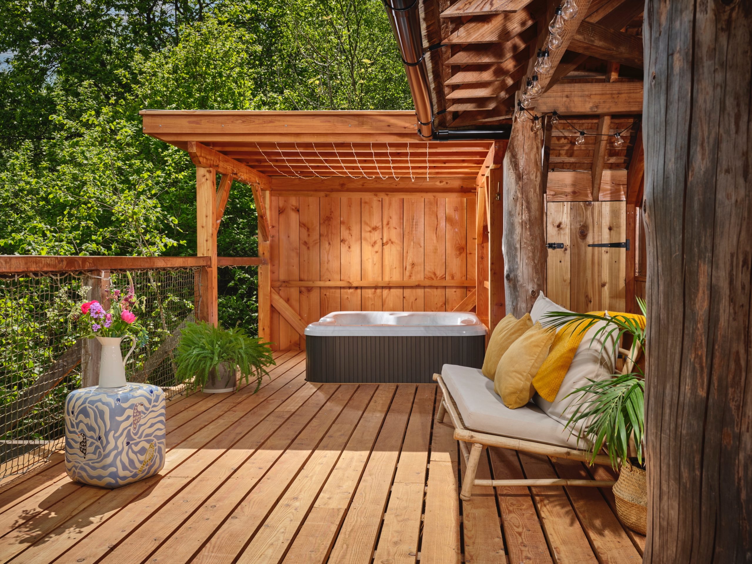 Black Wolf Treehouse - Image 1