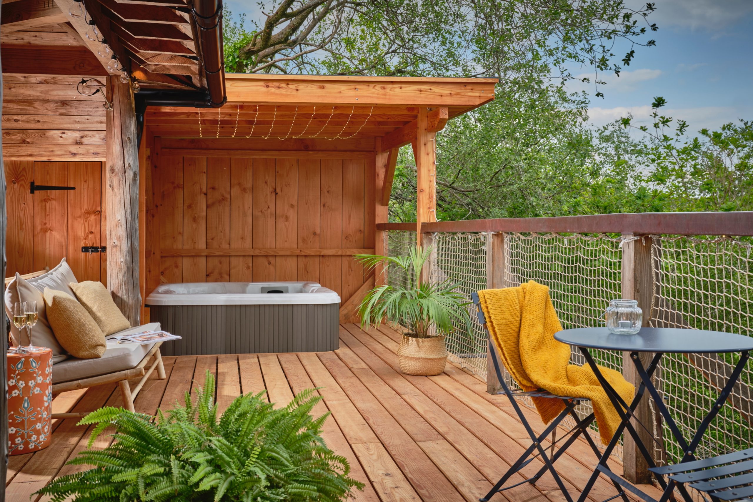 The Lookout Treehouse - Image 1