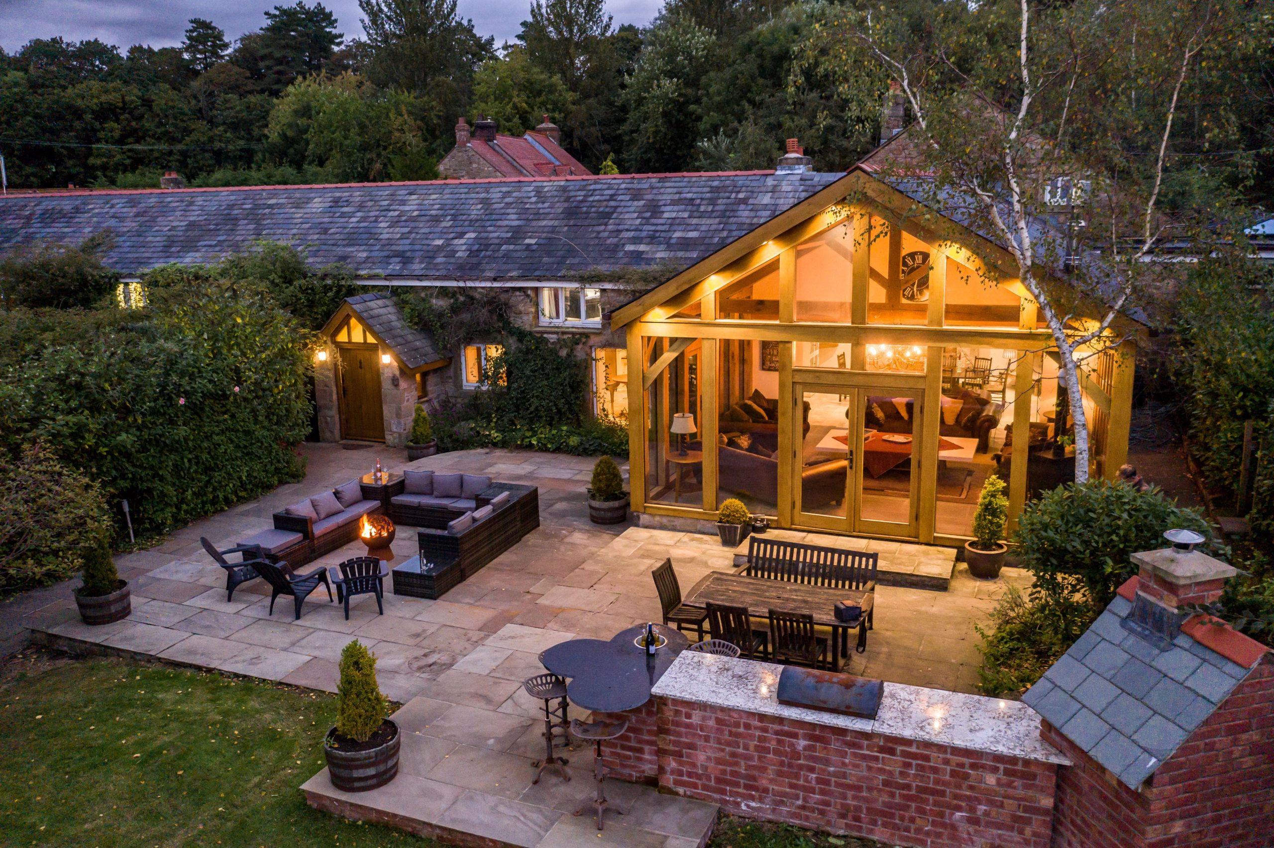 Oakhouse - Image 1