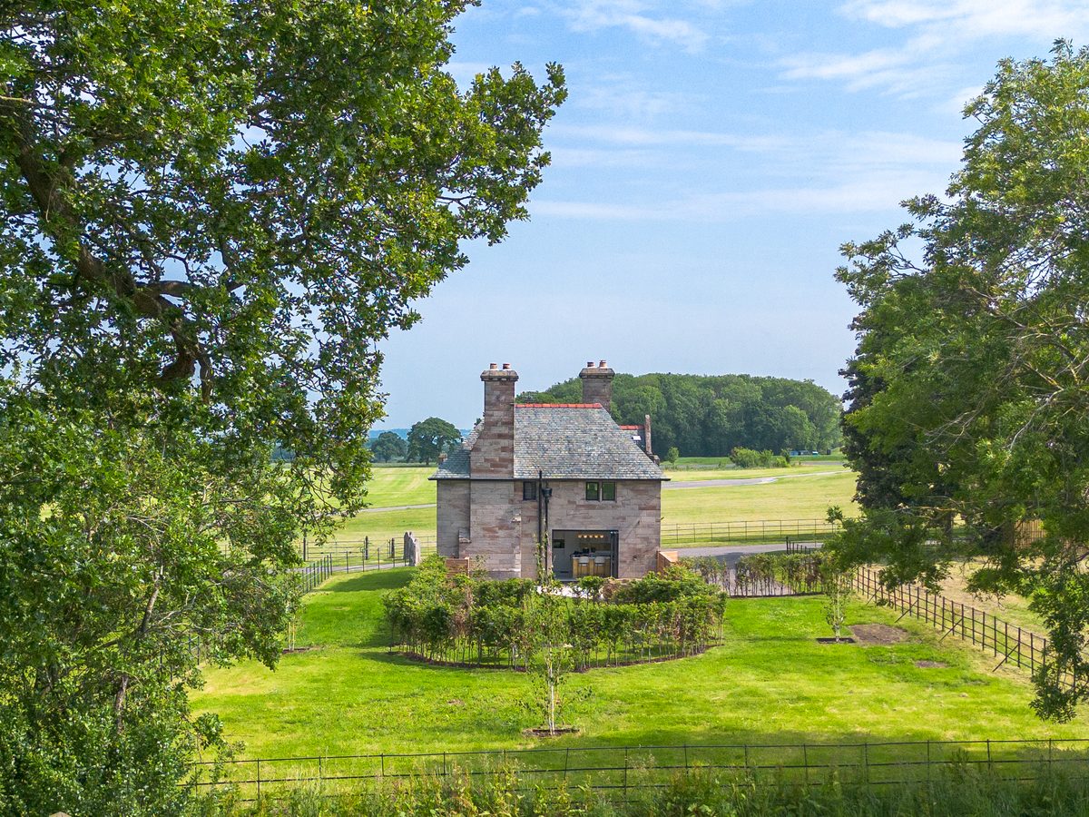 Liongate Lodge