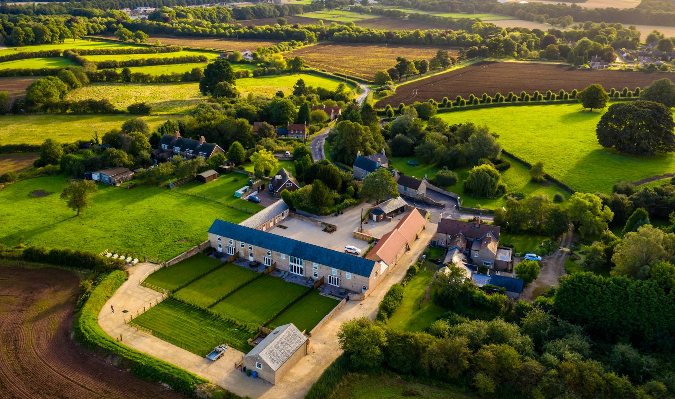 Holbeck Farm Barns - Image 1