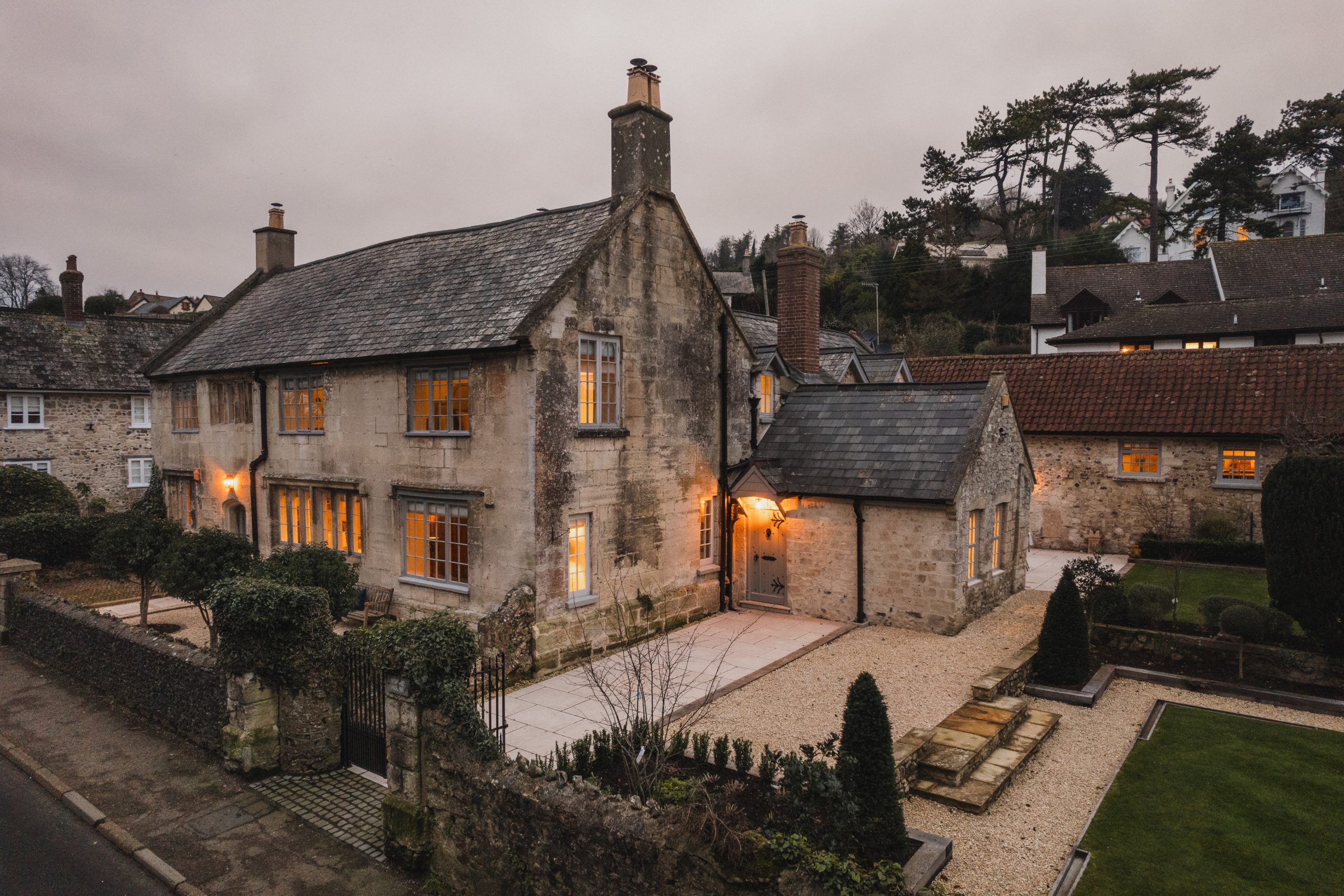 Starre Manor - Image 1