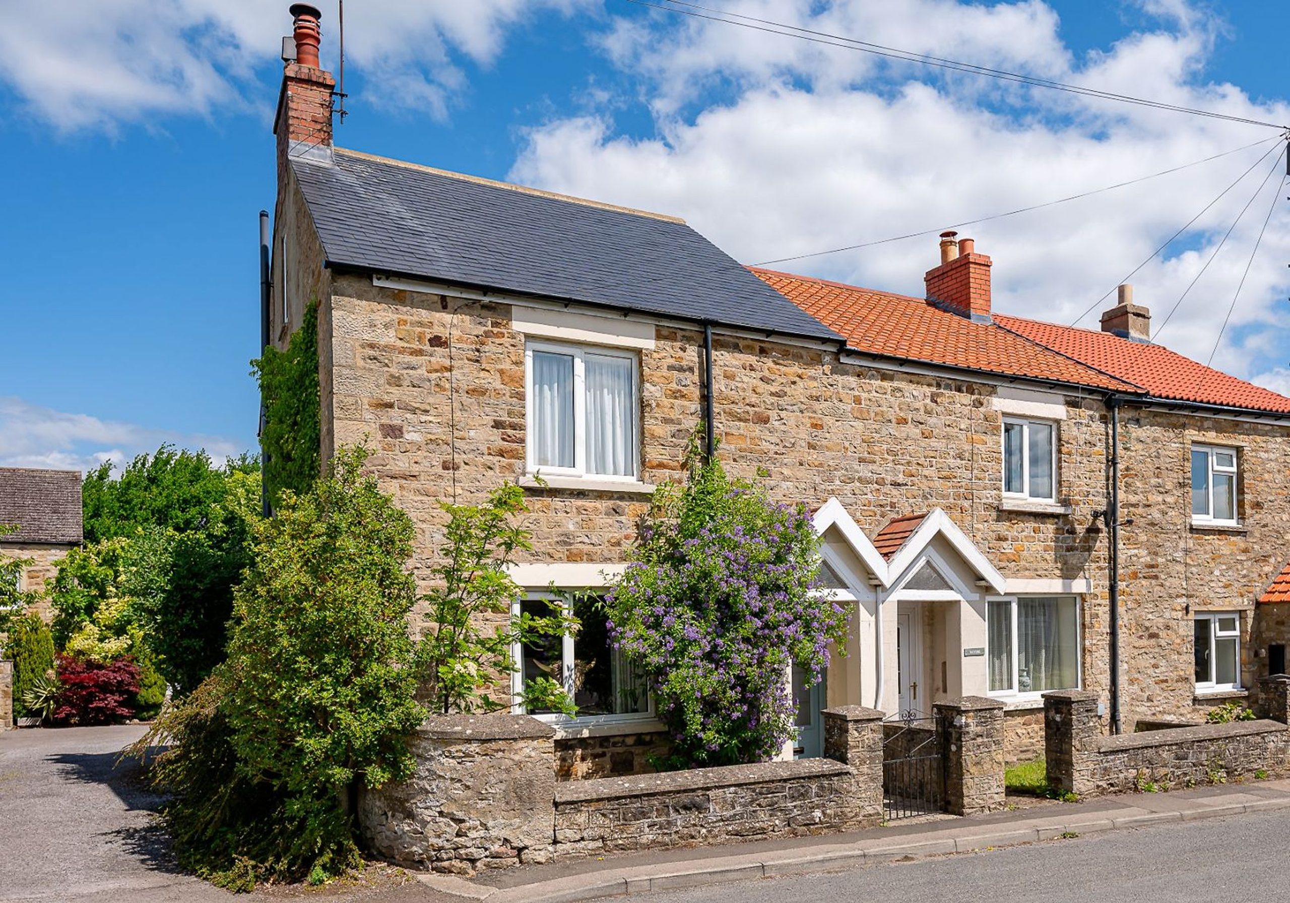 Woodcroft Cottage - Image 1