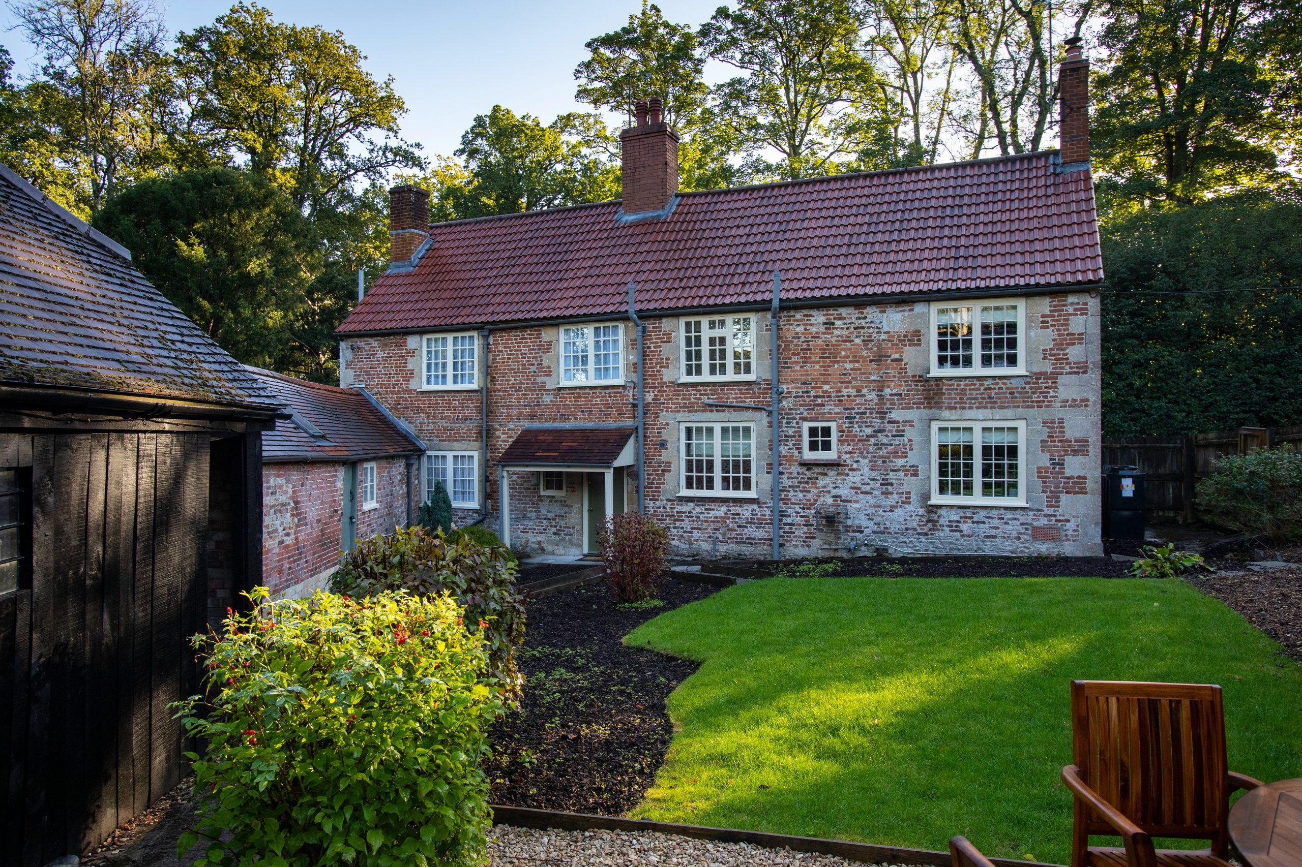 Carpenter's Cottage - Image 1