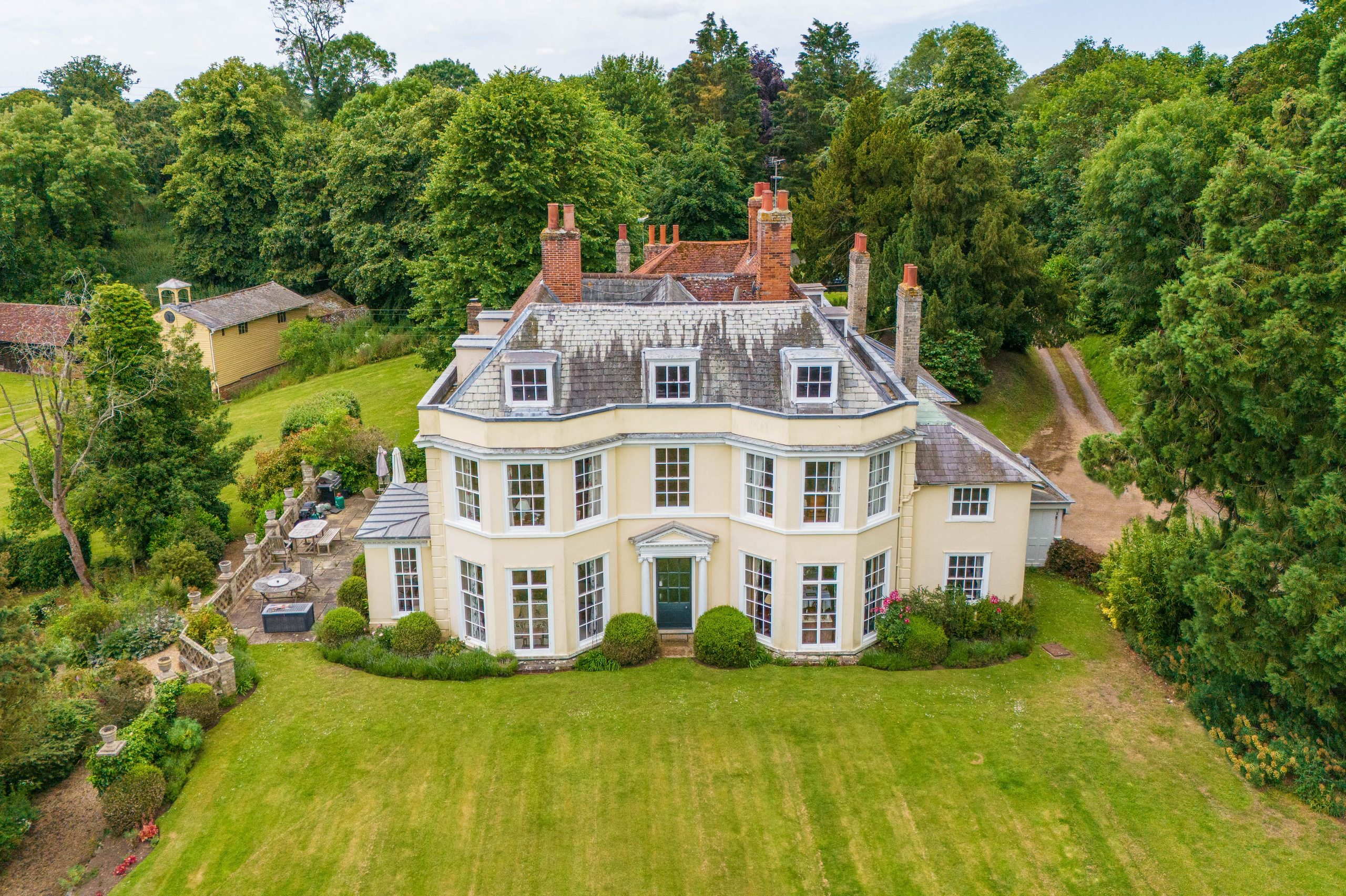 Holbecks House - Image 1