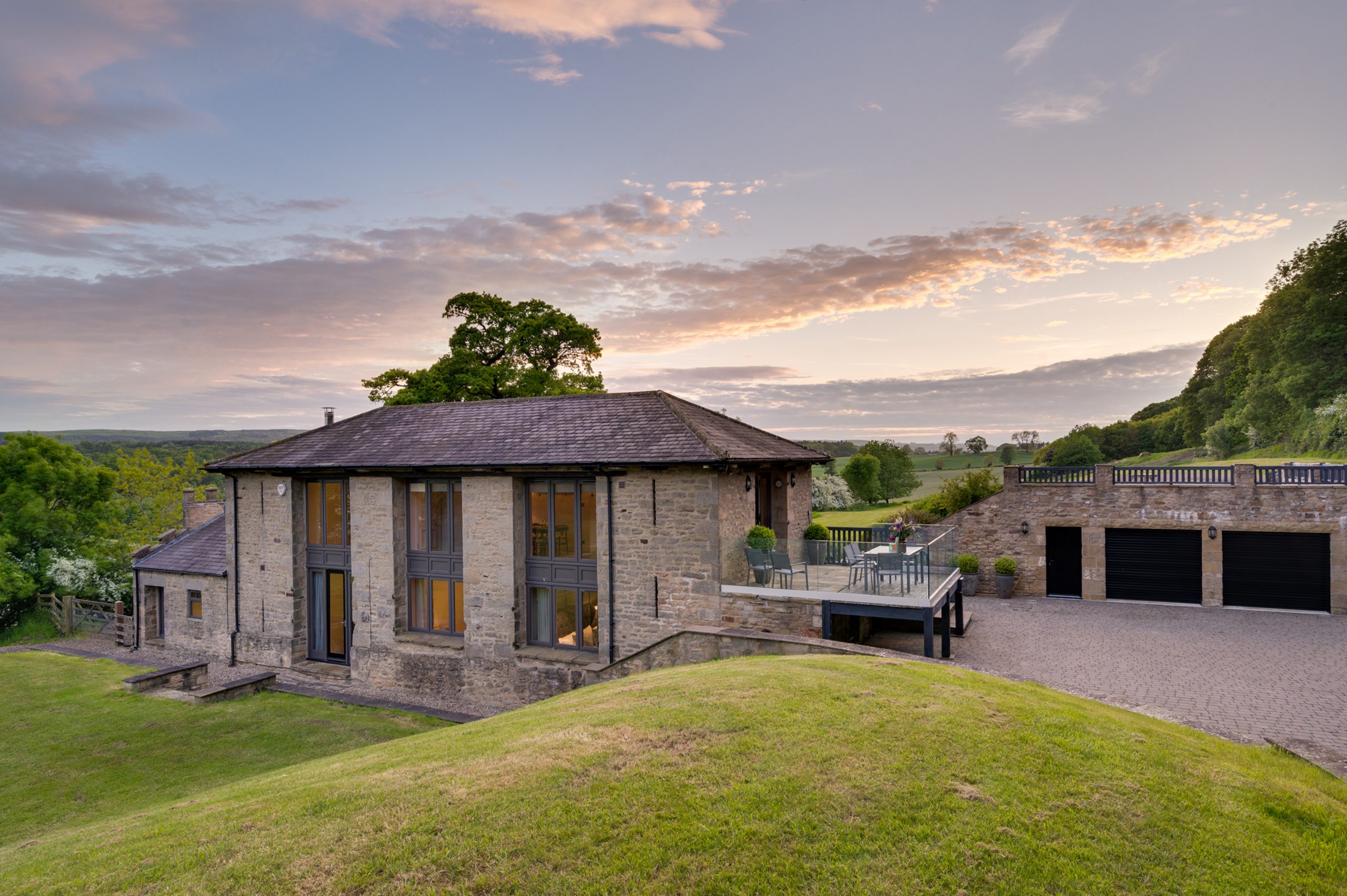 Broom Barn - Image 1