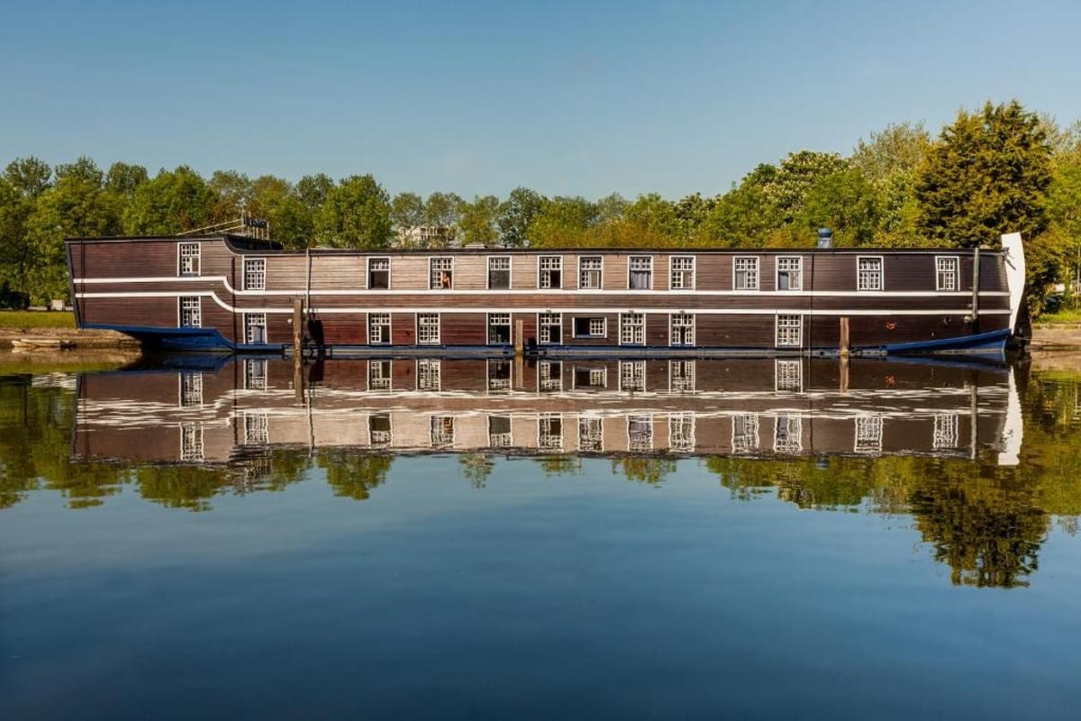 Boat Hotel De Barge - Image 1