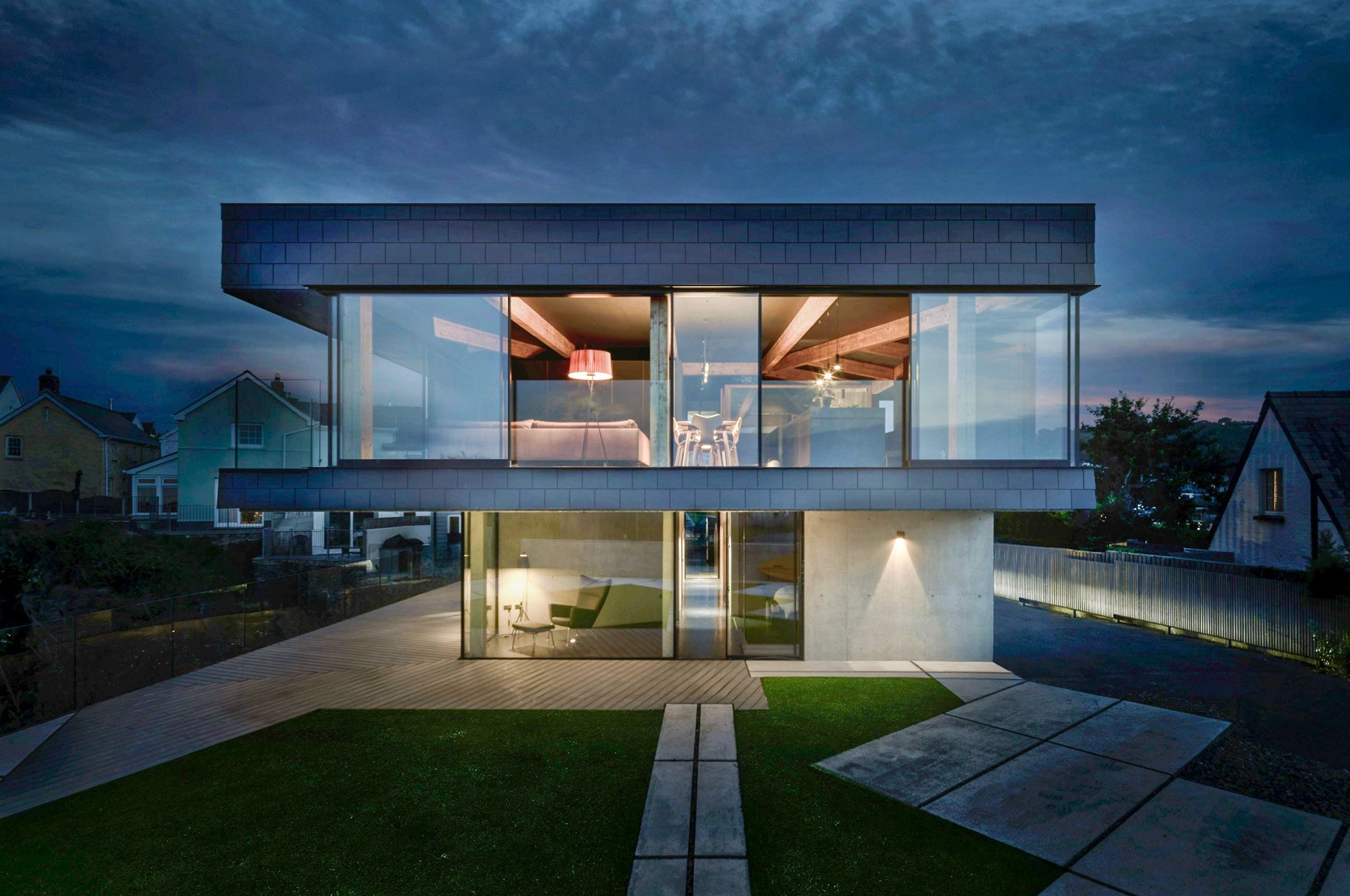 Edge House